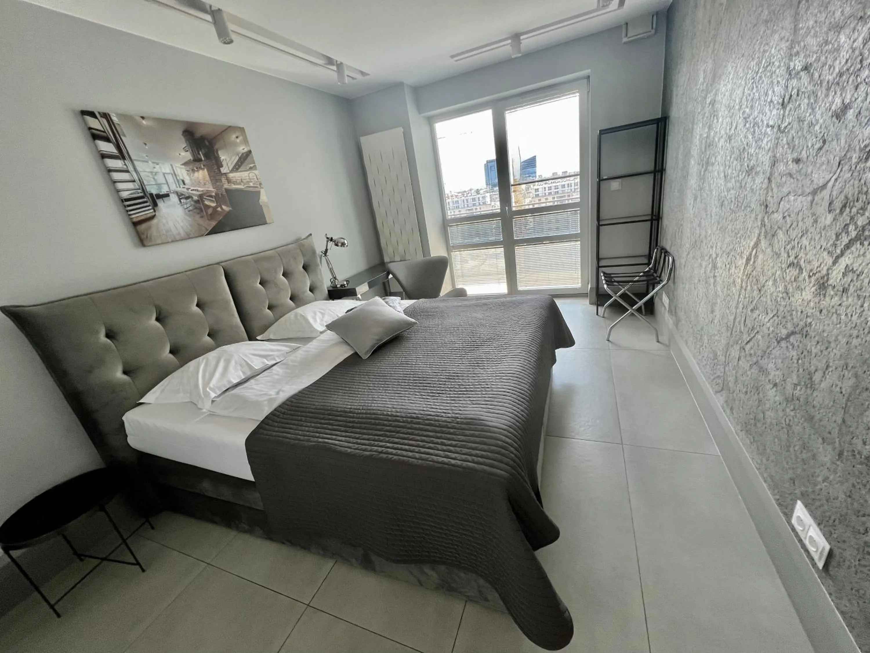 Bedroom, Bed in Platinum Towers Central Apartments