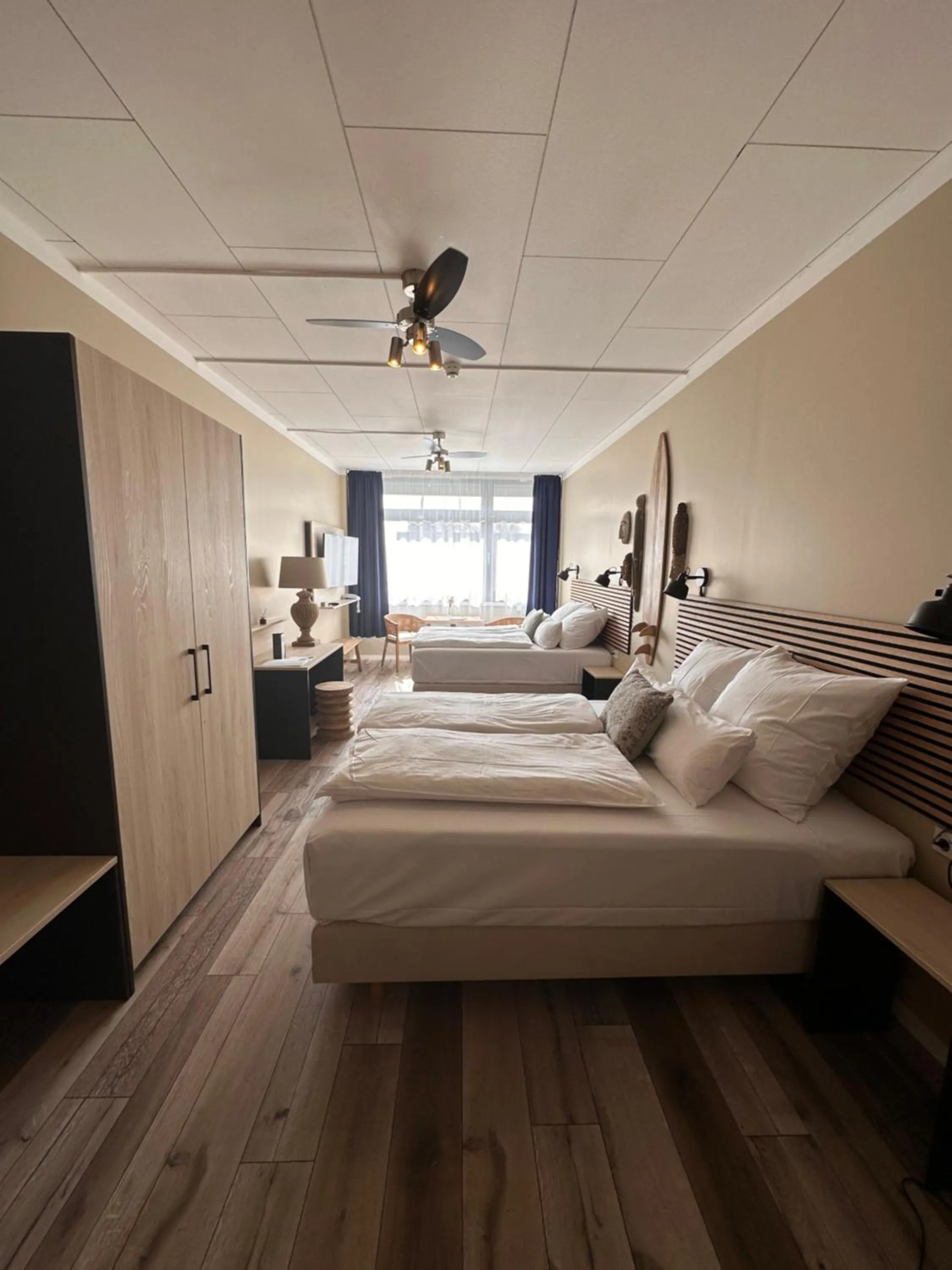 Photo of the whole room, Bed in Aqua Hotel