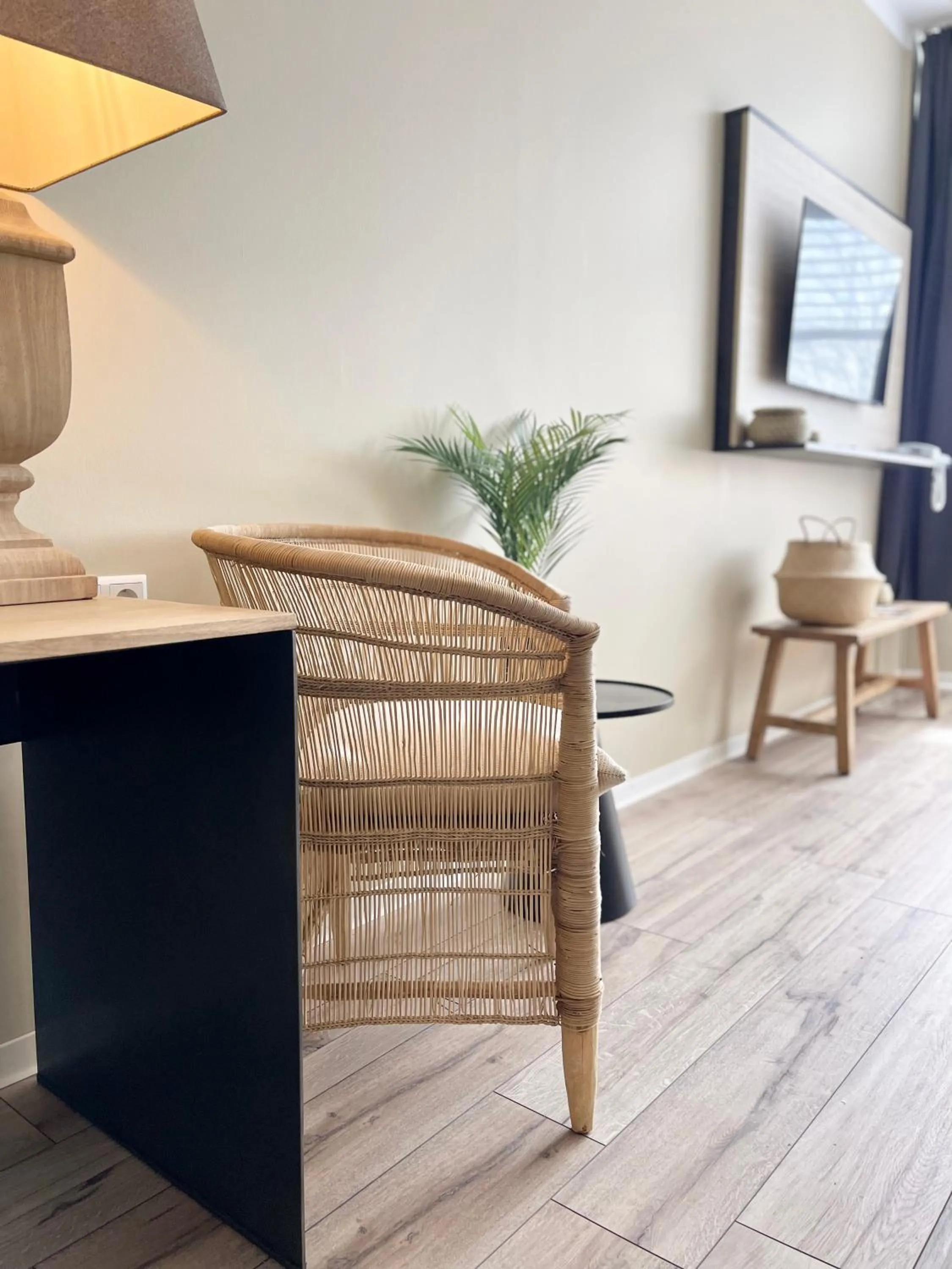 Seating area in Aqua Hotel