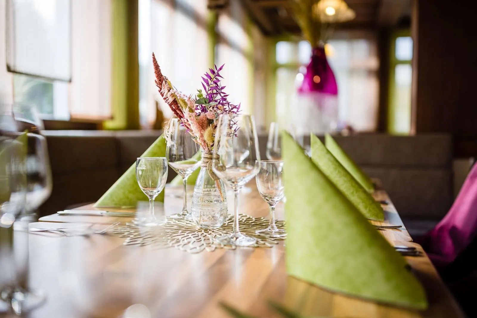 Restaurant/places to eat in Landhotel Küffner