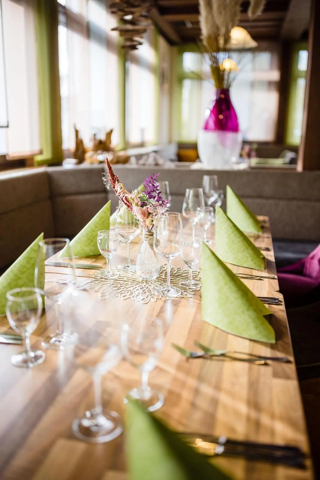 Restaurant/places to eat in Landhotel Küffner