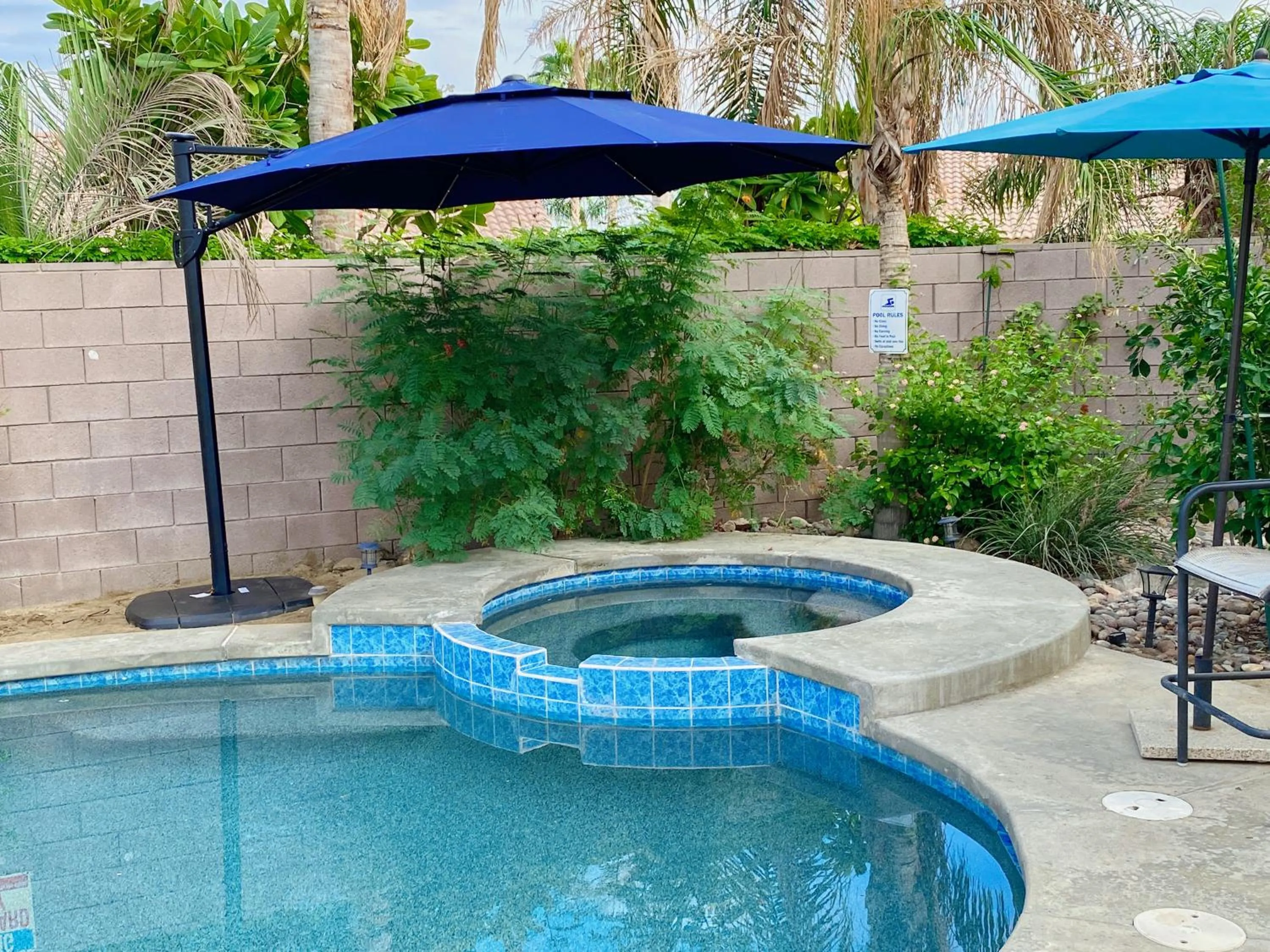 Pool view in 3 bedroom house with Private Pool, Spa&Golf Course!