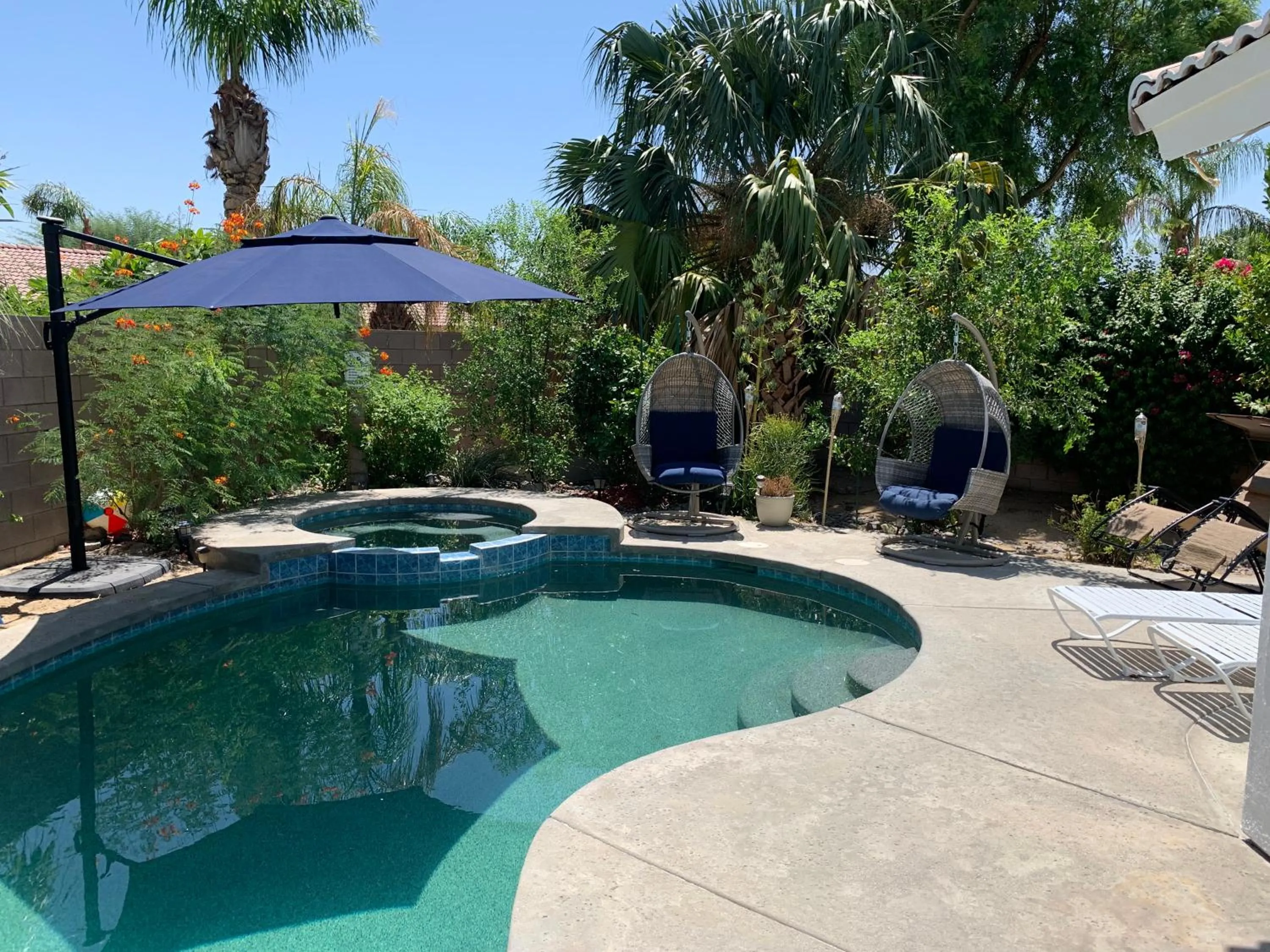 Pool view in 3 bedroom house with Private Pool, Spa&Golf Course!