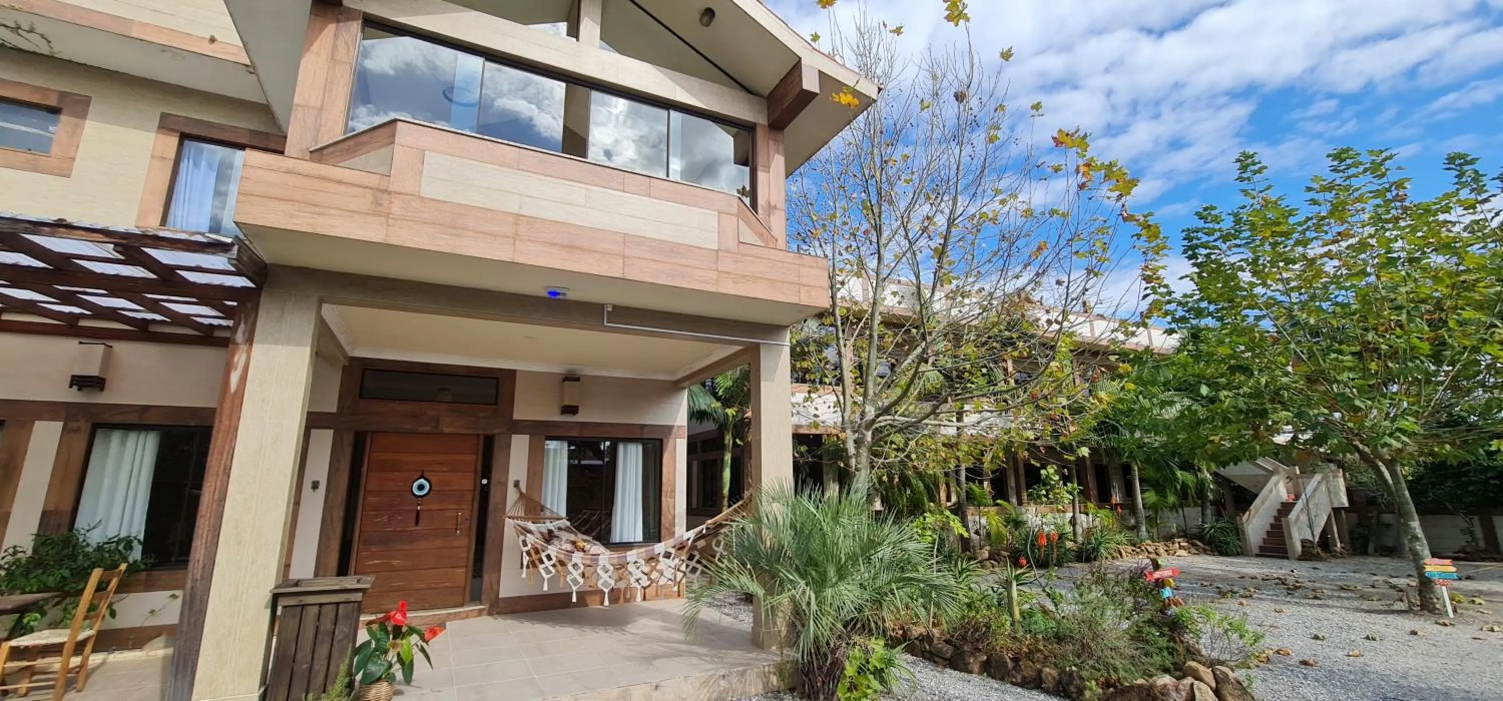 Property building in Hotel Ferrugem Eco Village