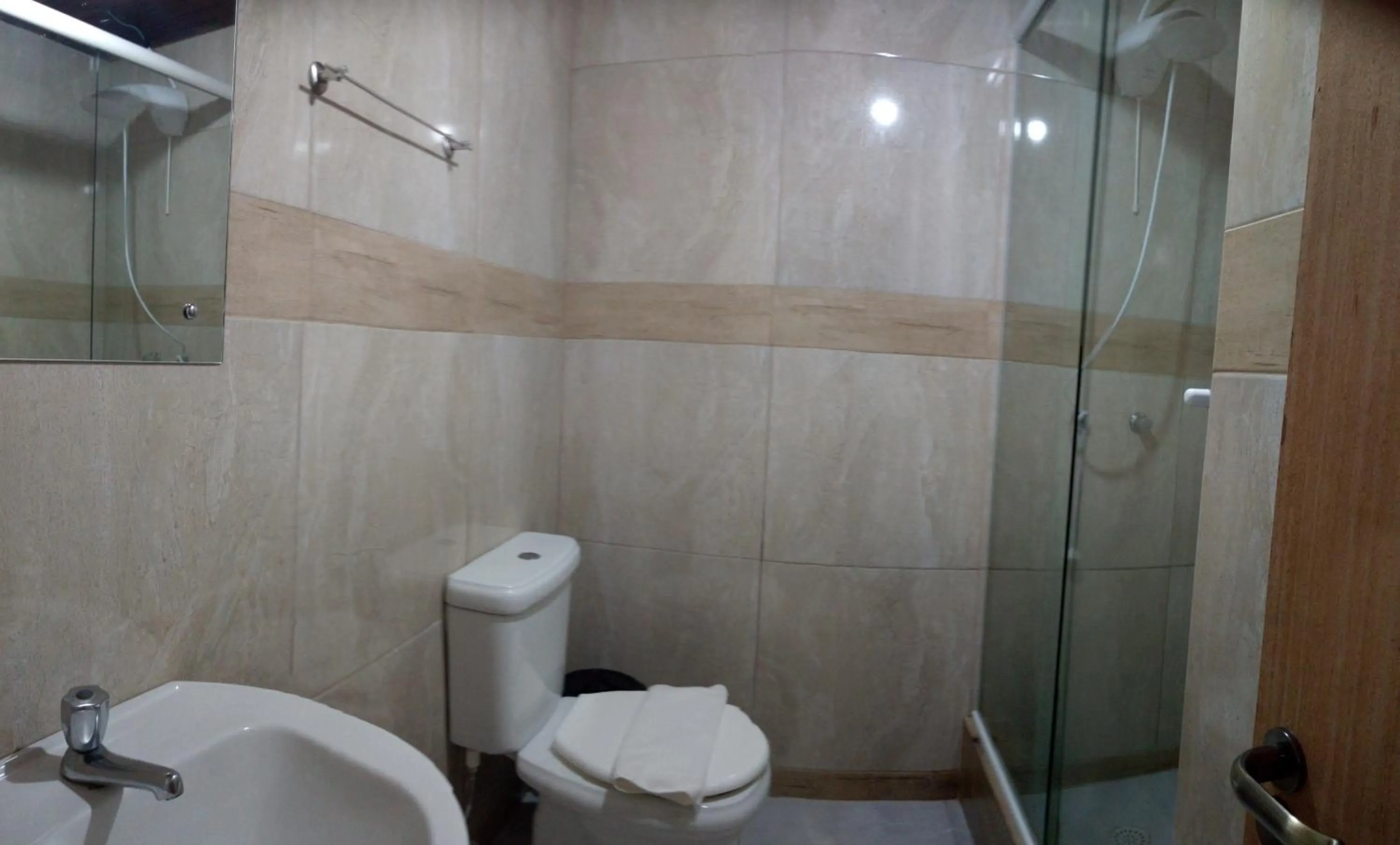 Bathroom in Hotel Ferrugem Eco Village