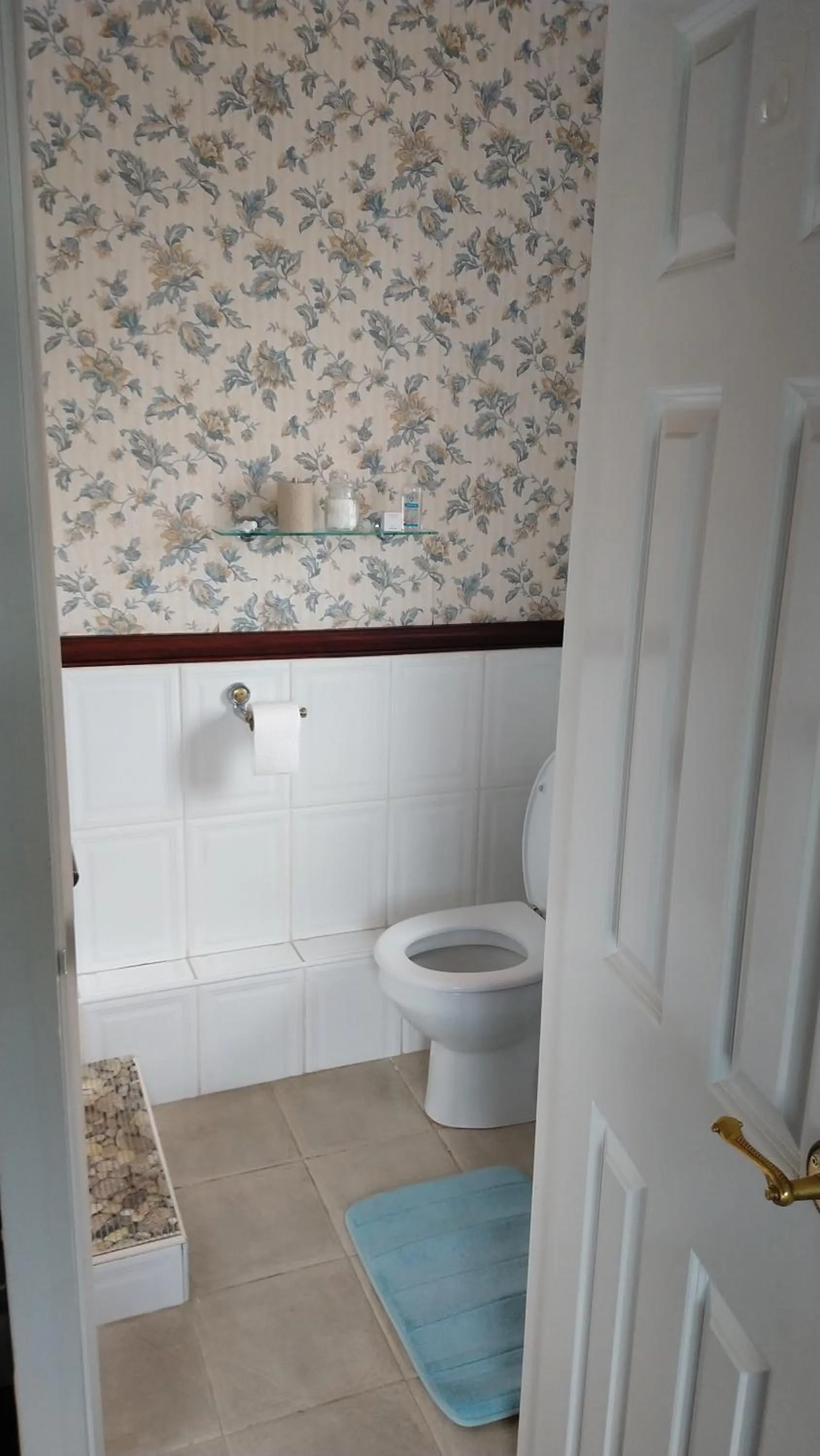 Shower in Hollingworth Lake Guest House Room Only Accommodation