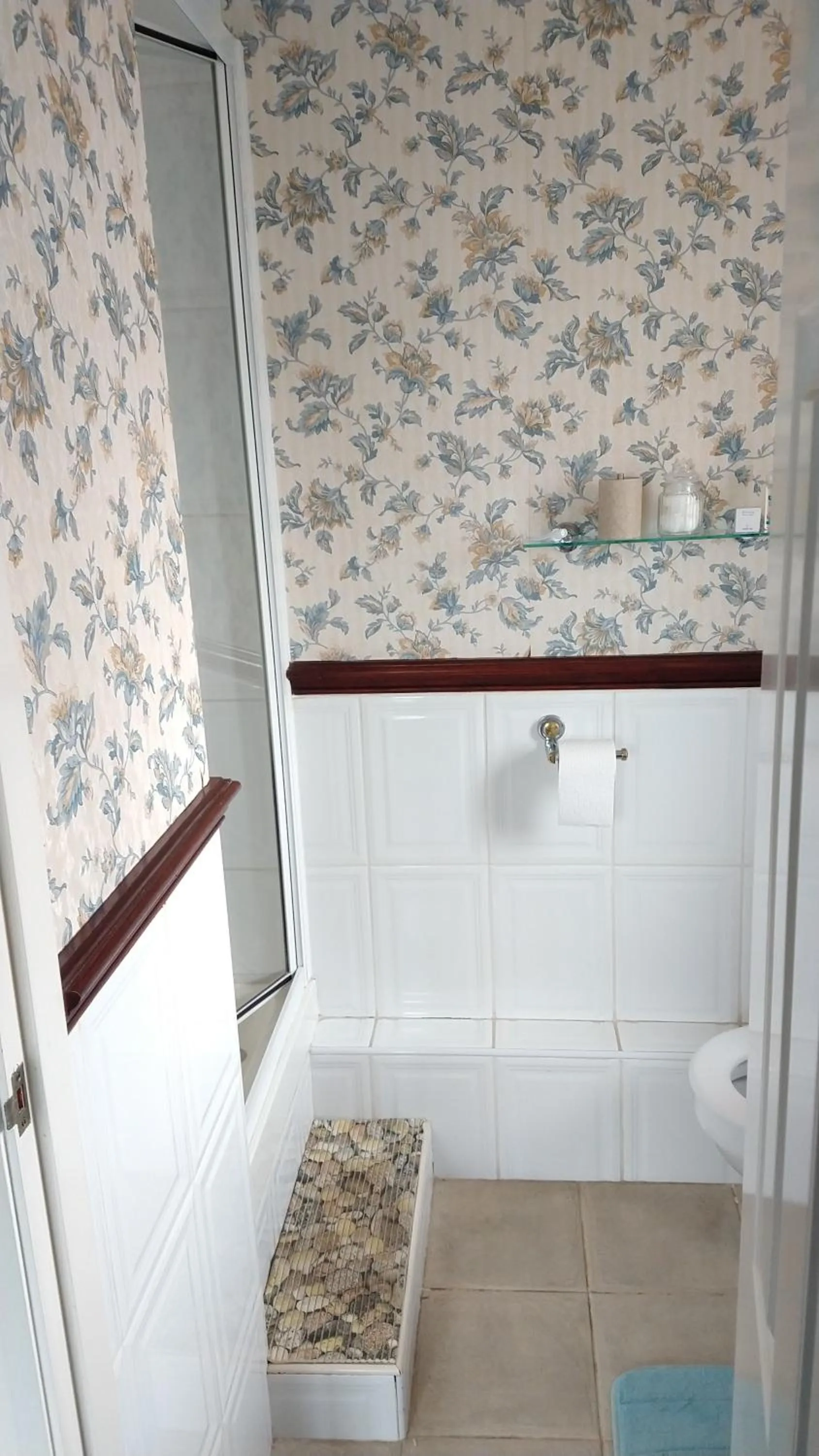 Shower in Hollingworth Lake Guest House Room Only Accommodation