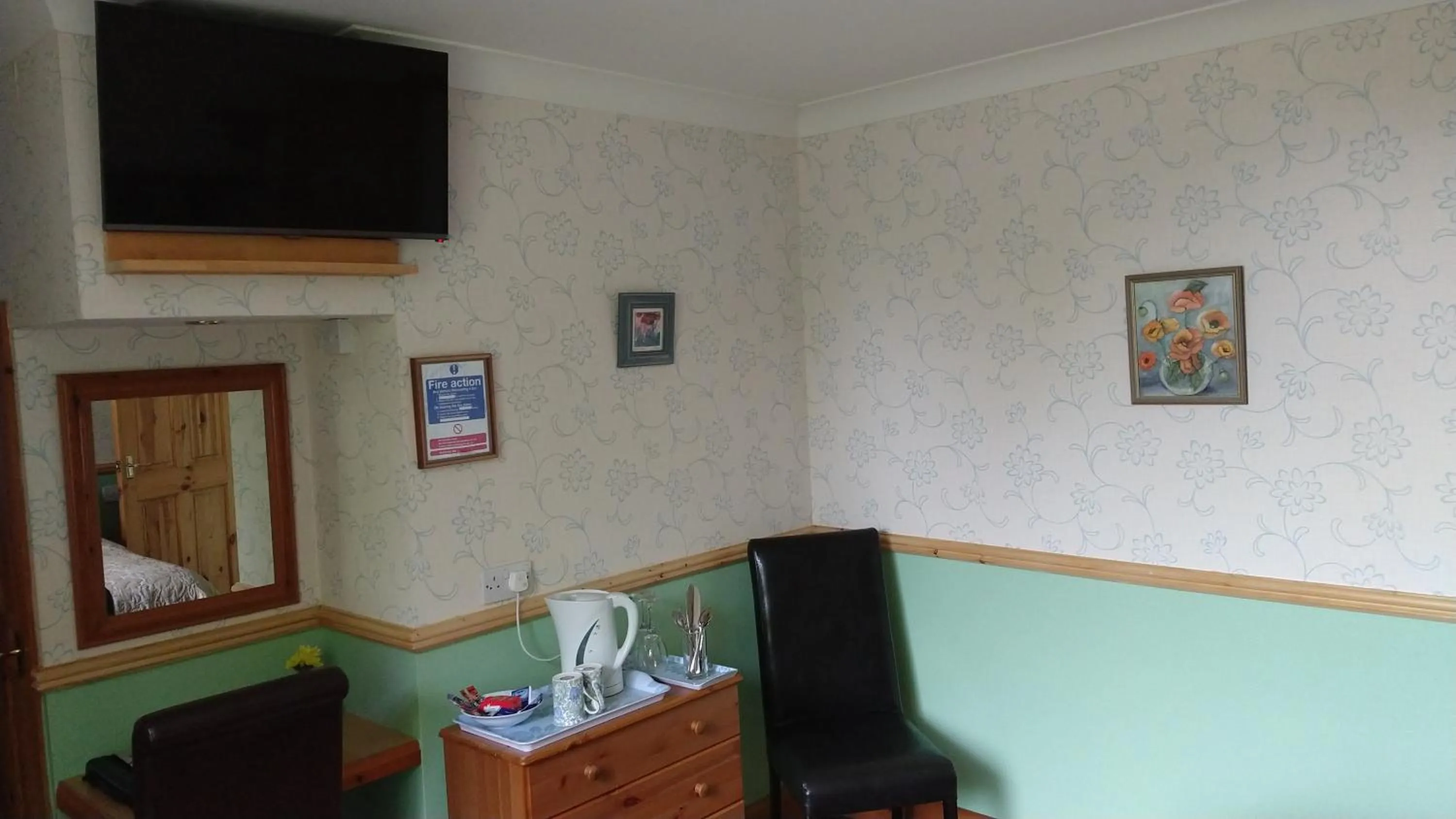 Hollingworth Lake Guest House Room Only Accommodation
