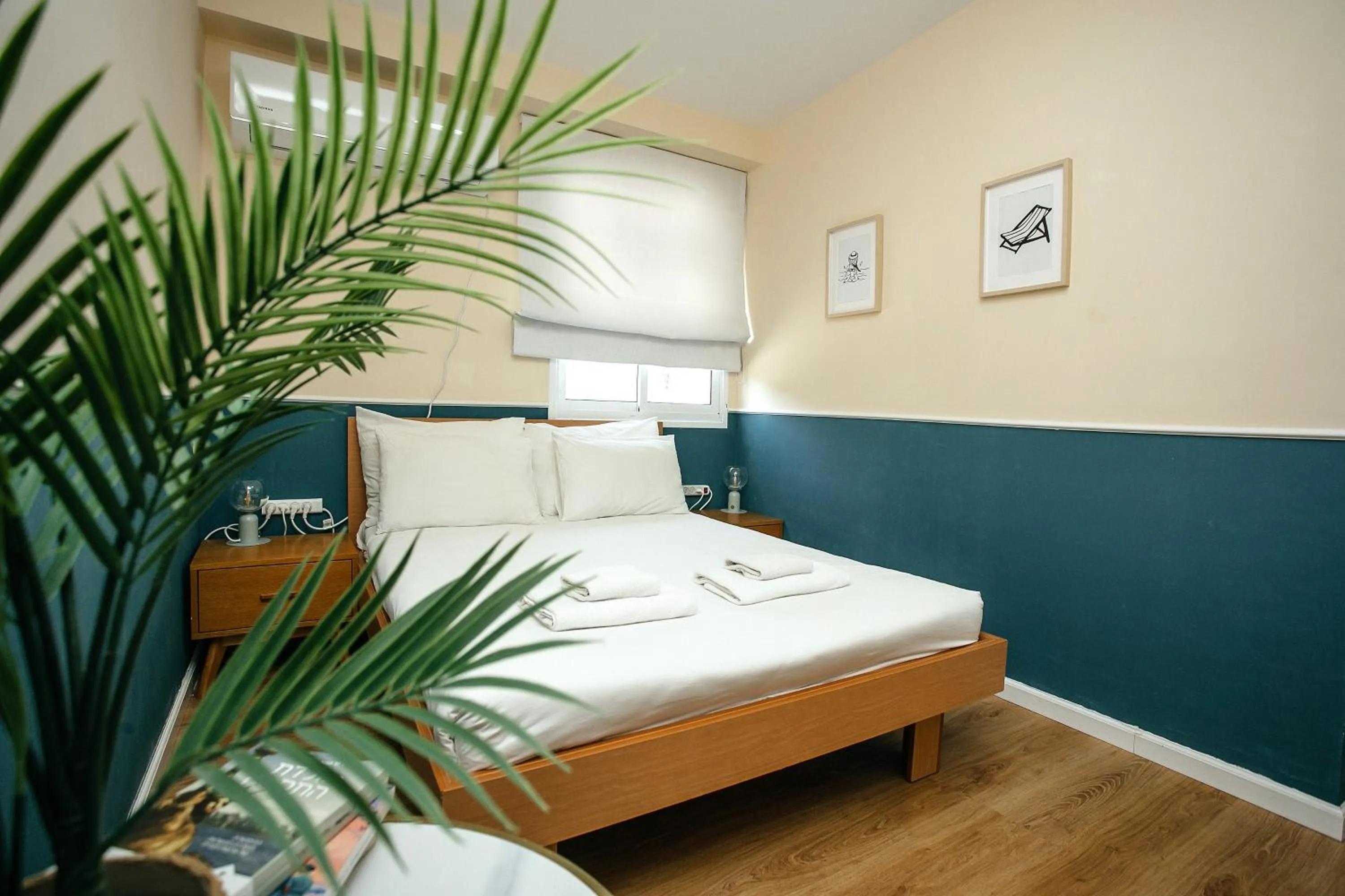 Bed in Domus Bat Galim Hotel