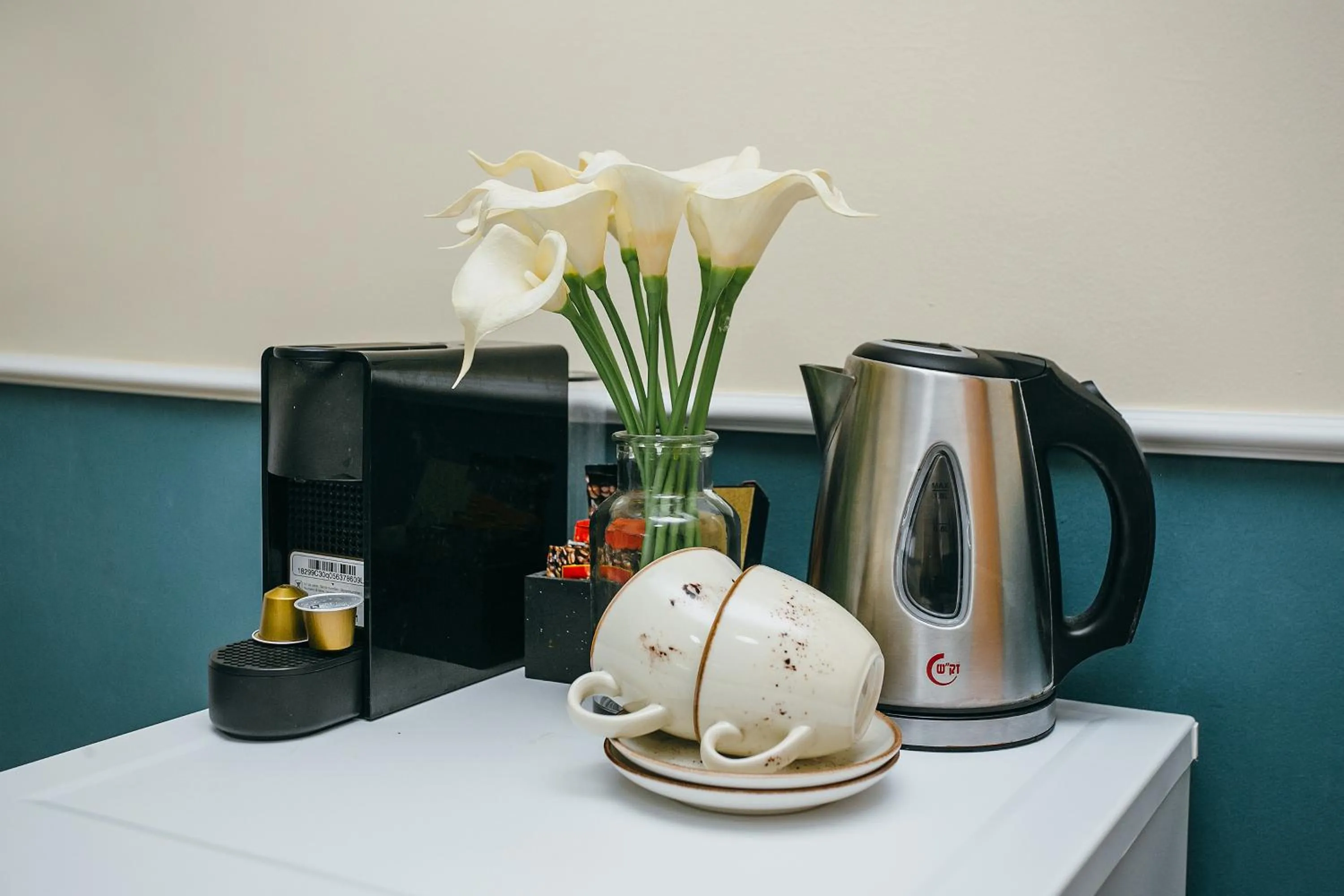 Coffee/tea facilities in Domus Bat Galim Hotel