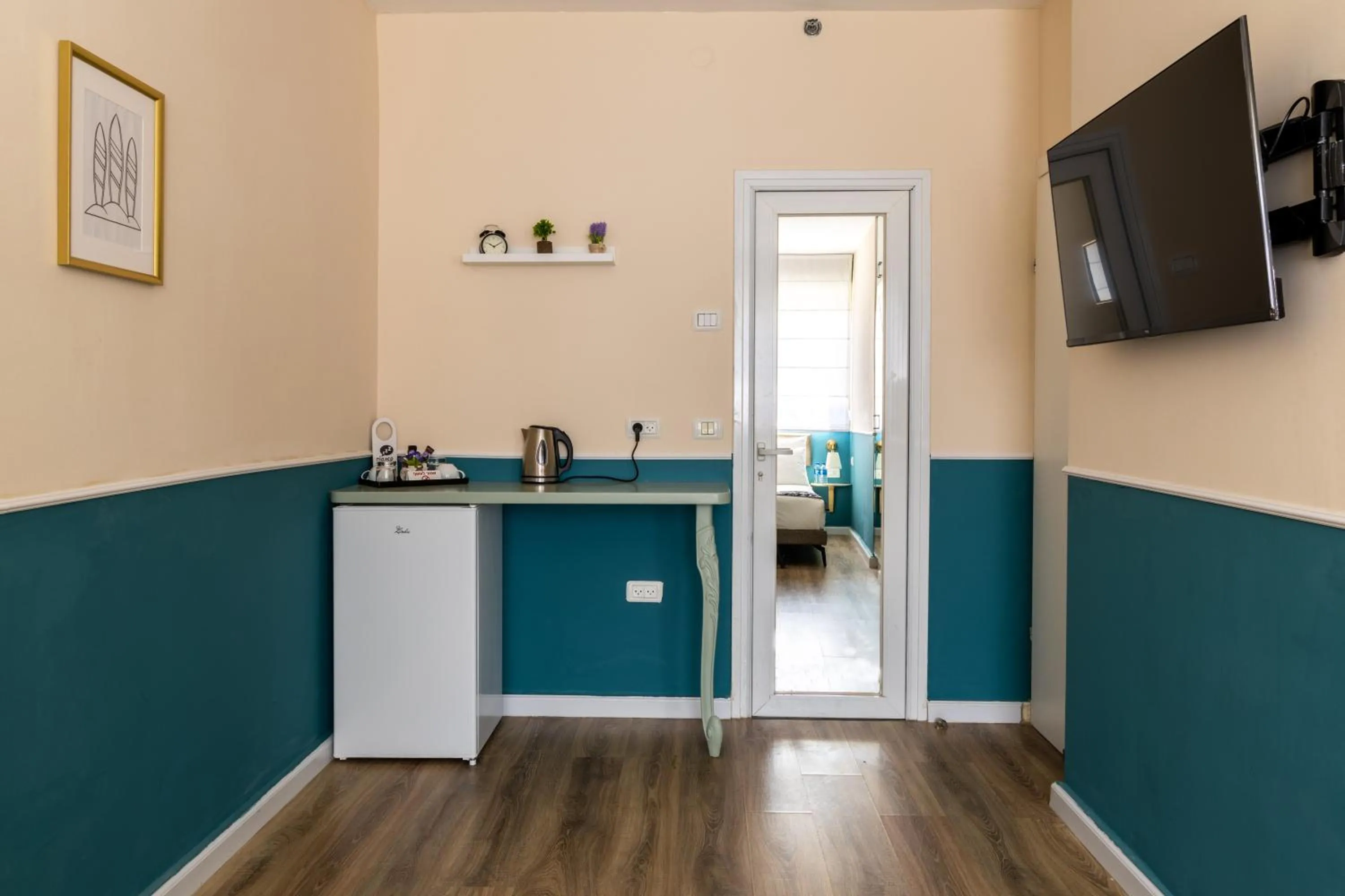 Bedroom in Domus Bat Galim Hotel