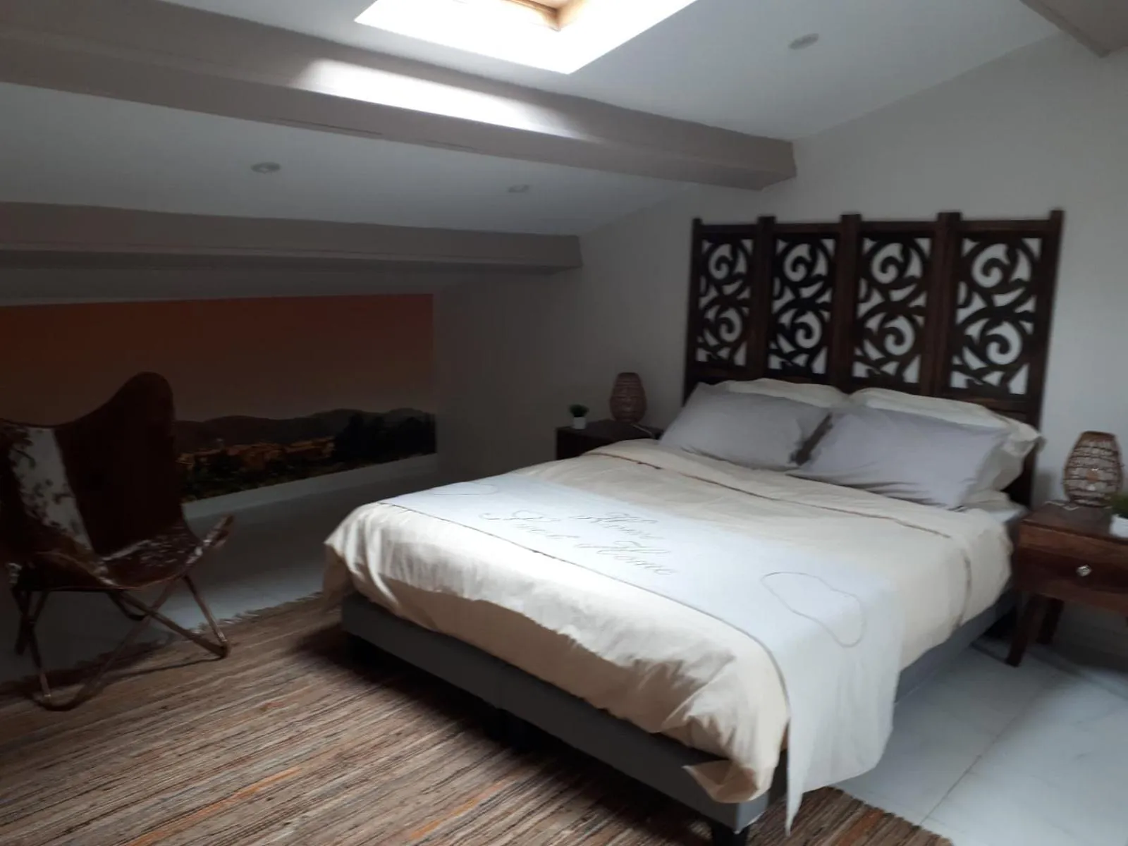 LA VILLA DES AMES LIEES