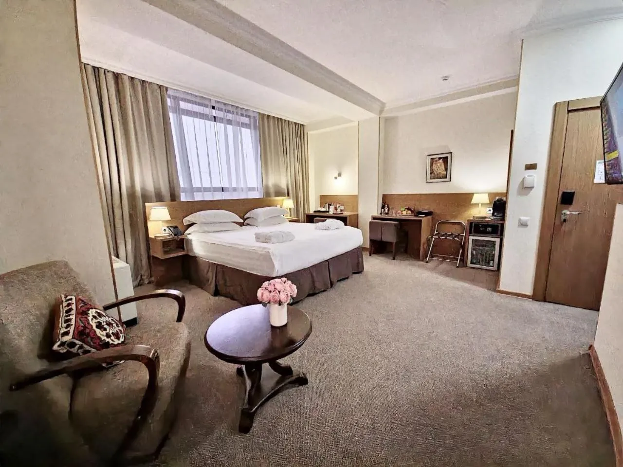 Photo of the whole room, Bed in City Hotel Bishkek