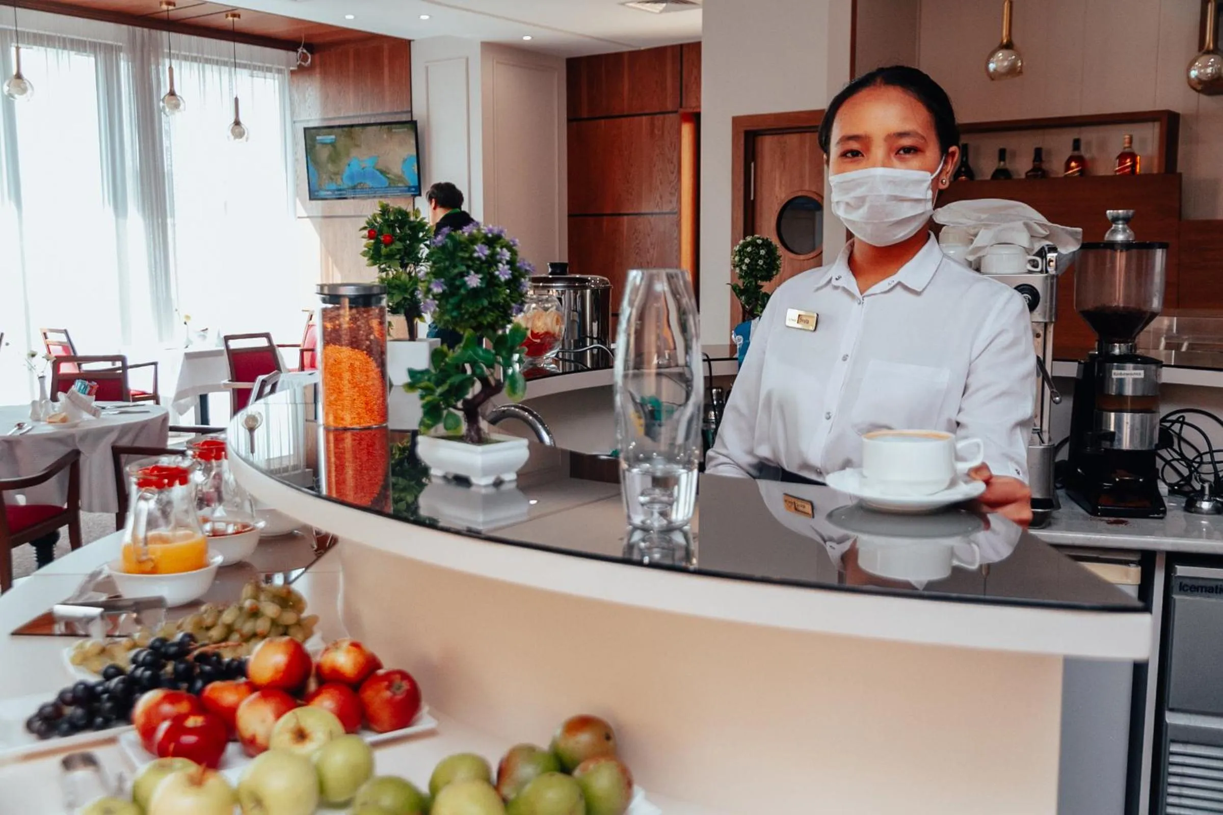 Restaurant/places to eat in City Hotel Bishkek