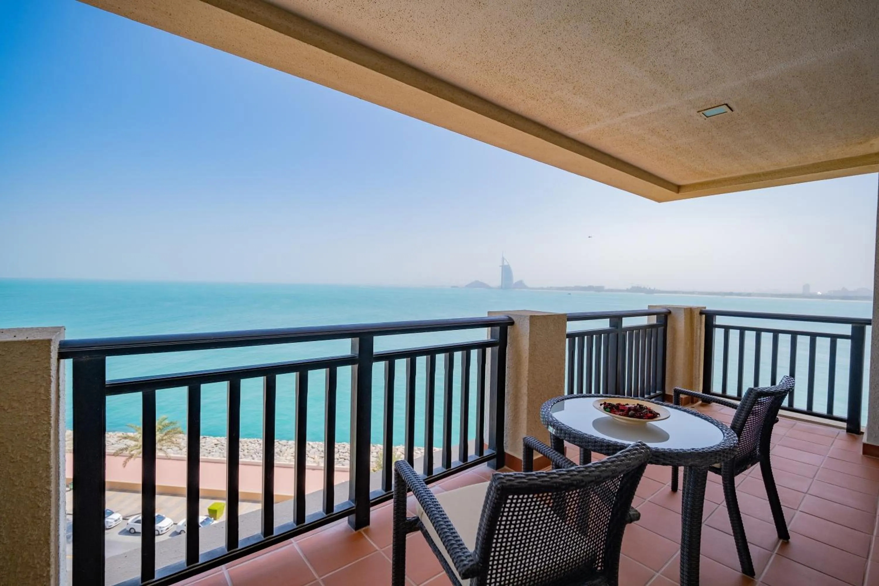 Luxe Getaways Royal Amwaj Palm Jumeirah Resort Apartment Holiday Home