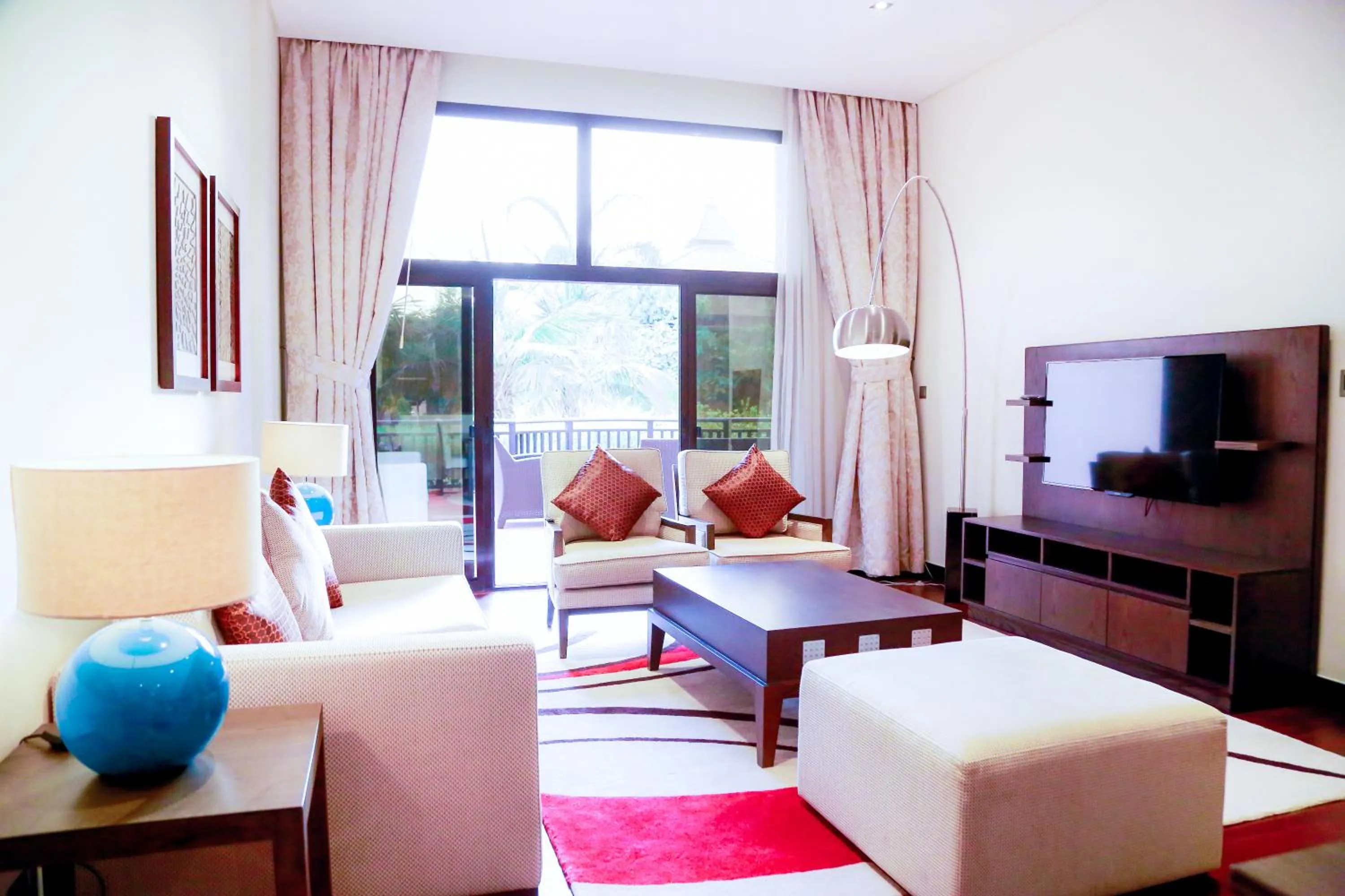 Luxe Getaways Royal Amwaj Palm Jumeirah Resort Apartment Holiday Home