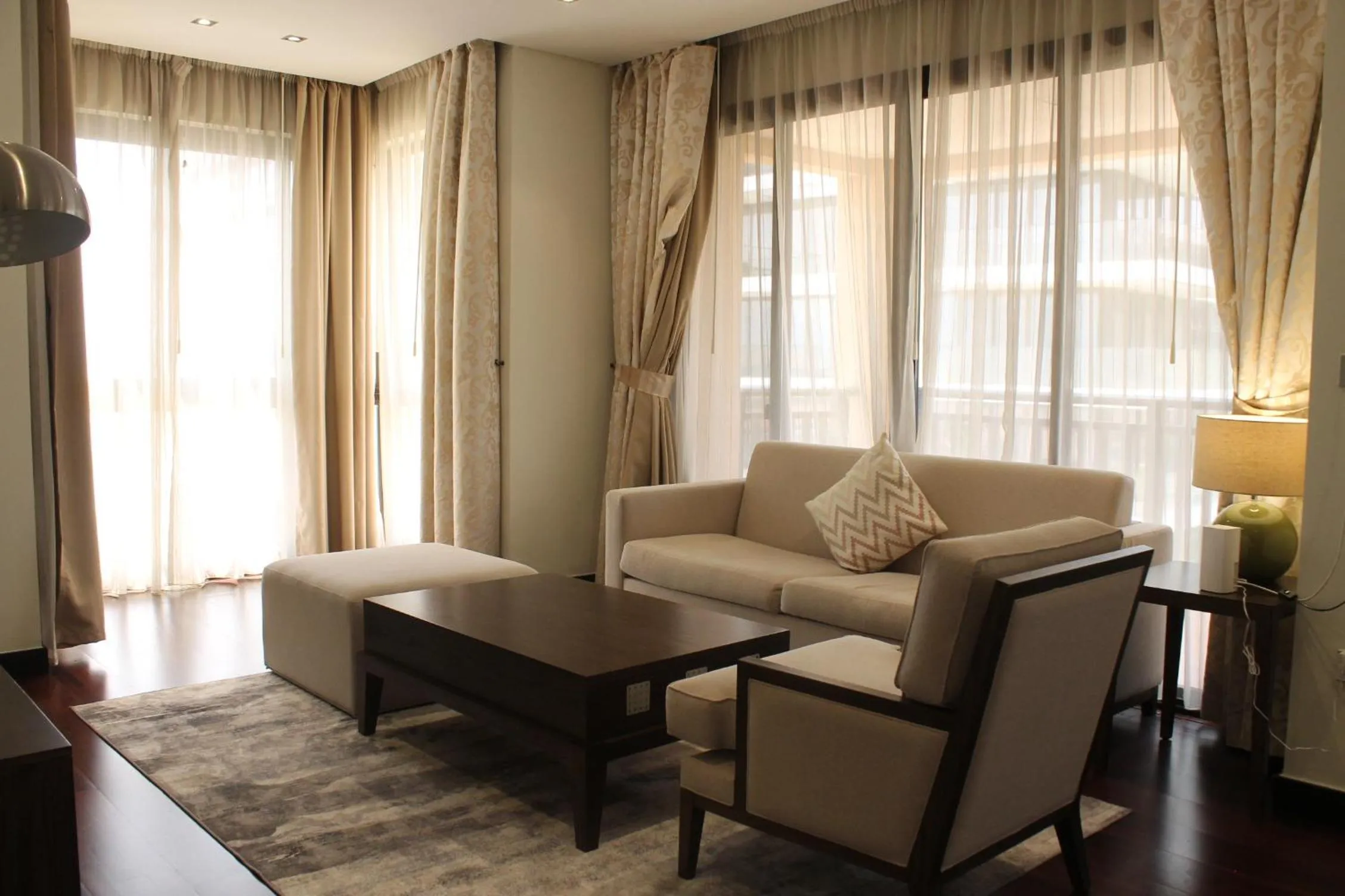 Luxe Getaways Royal Amwaj Palm Jumeirah Resort Apartment Holiday Home