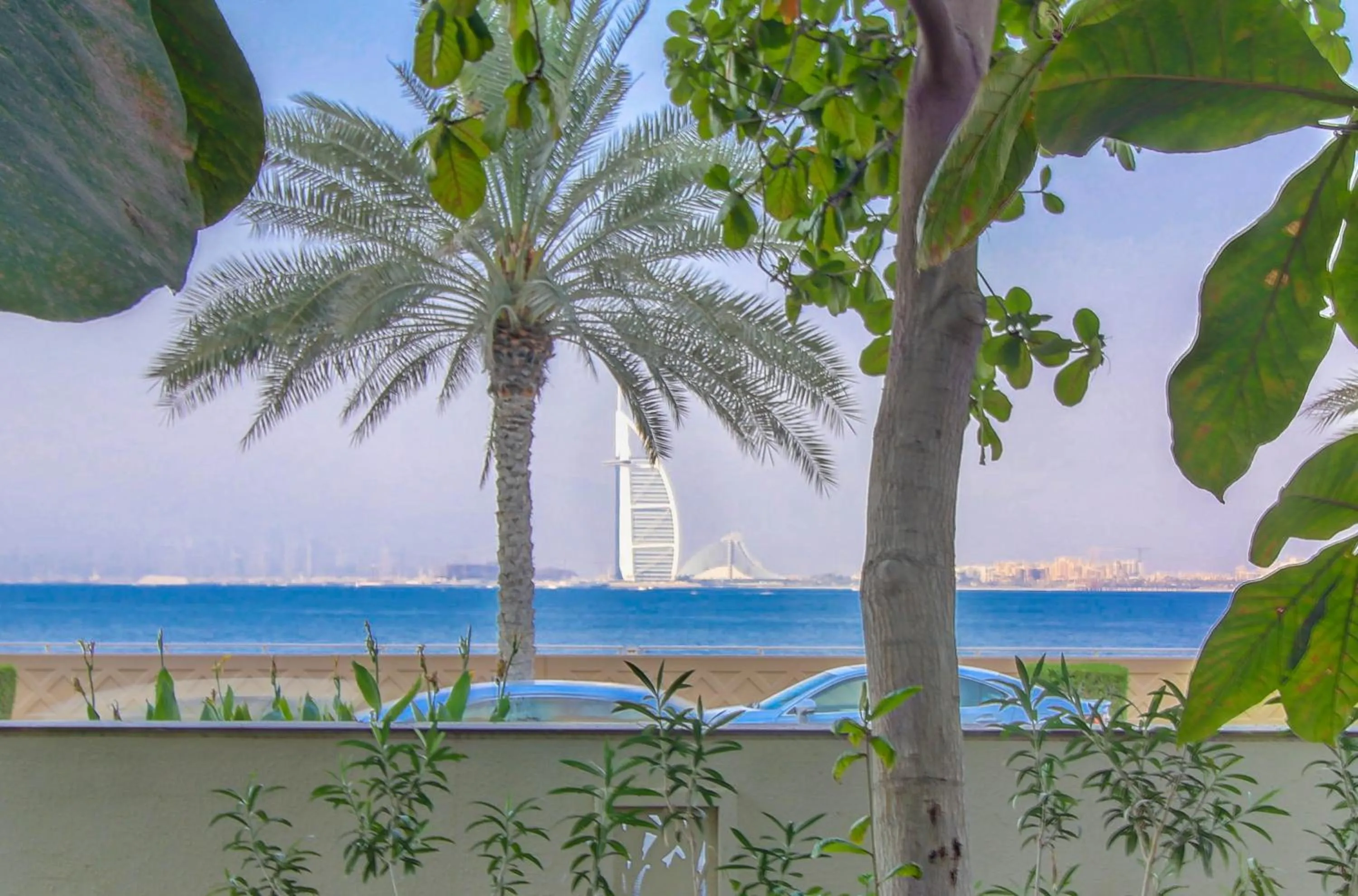 Luxe Getaways Royal Amwaj Palm Jumeirah Resort Apartment Holiday Home