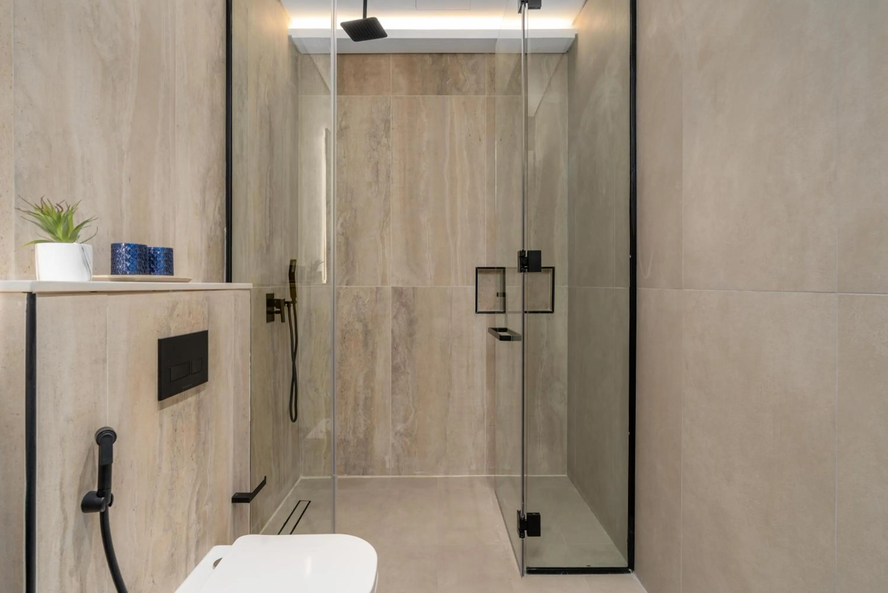 Luxe Getaways Royal Amwaj Palm Jumeirah Resort Apartment Holiday Home