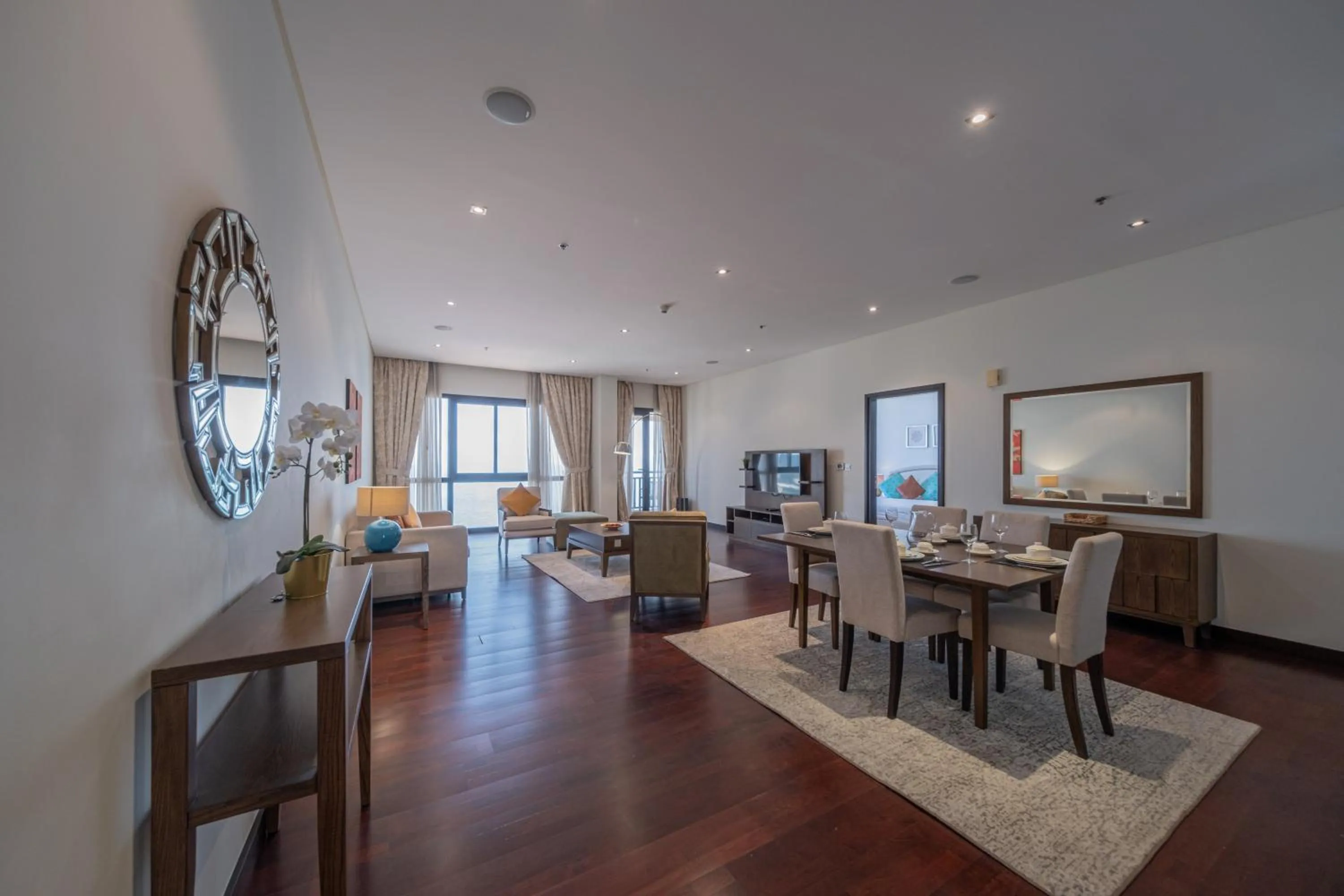 Luxe Getaways Royal Amwaj Palm Jumeirah Resort Apartment Holiday Home