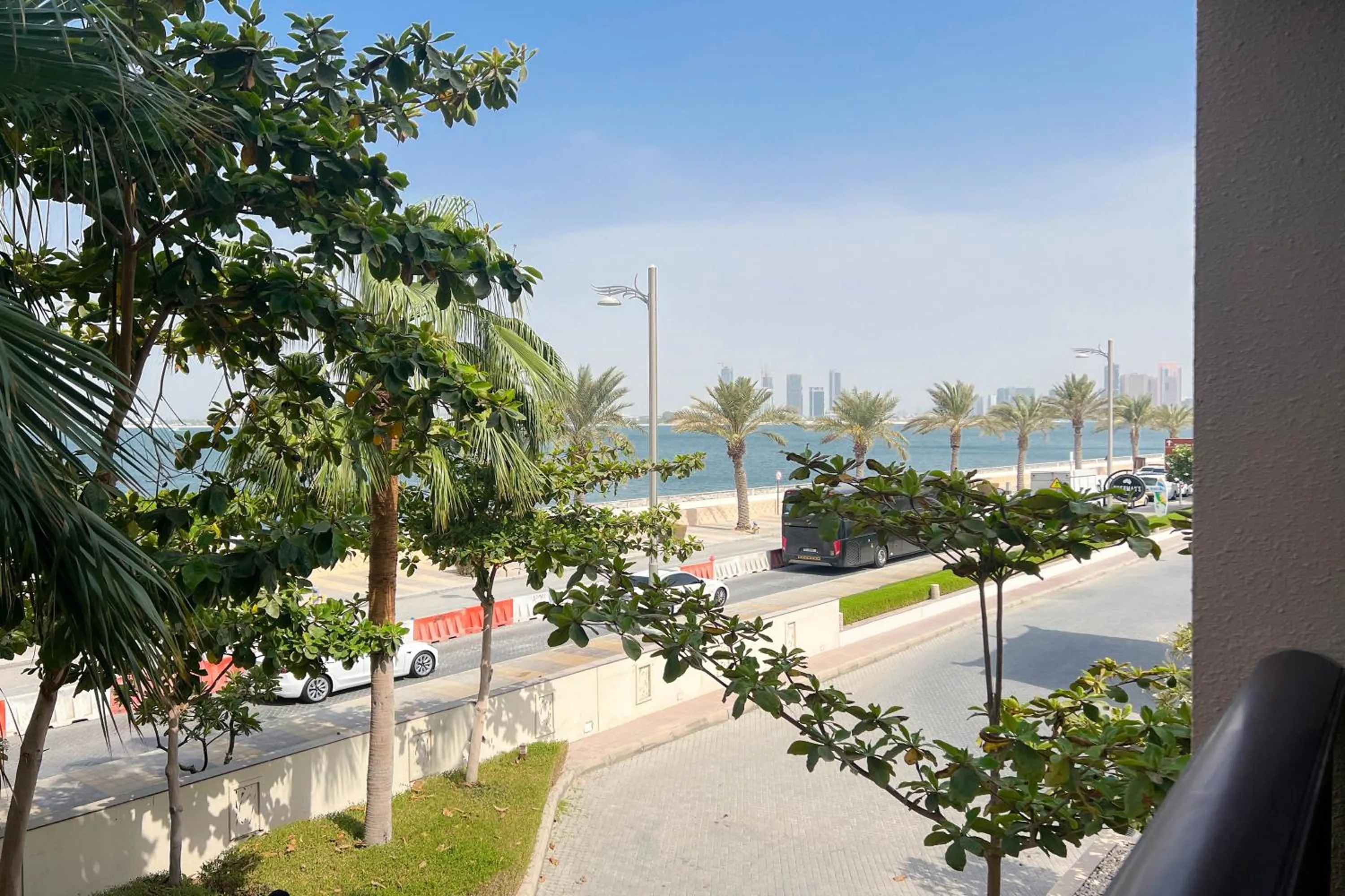 Luxe Getaways Royal Amwaj Palm Jumeirah Resort Apartment Holiday Home