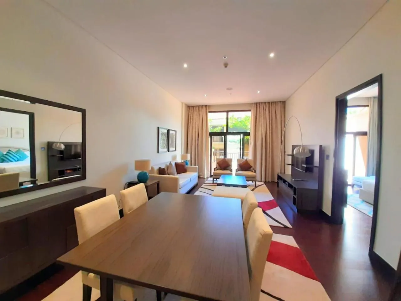 Luxe Getaways Royal Amwaj Palm Jumeirah Resort Apartment Holiday Home