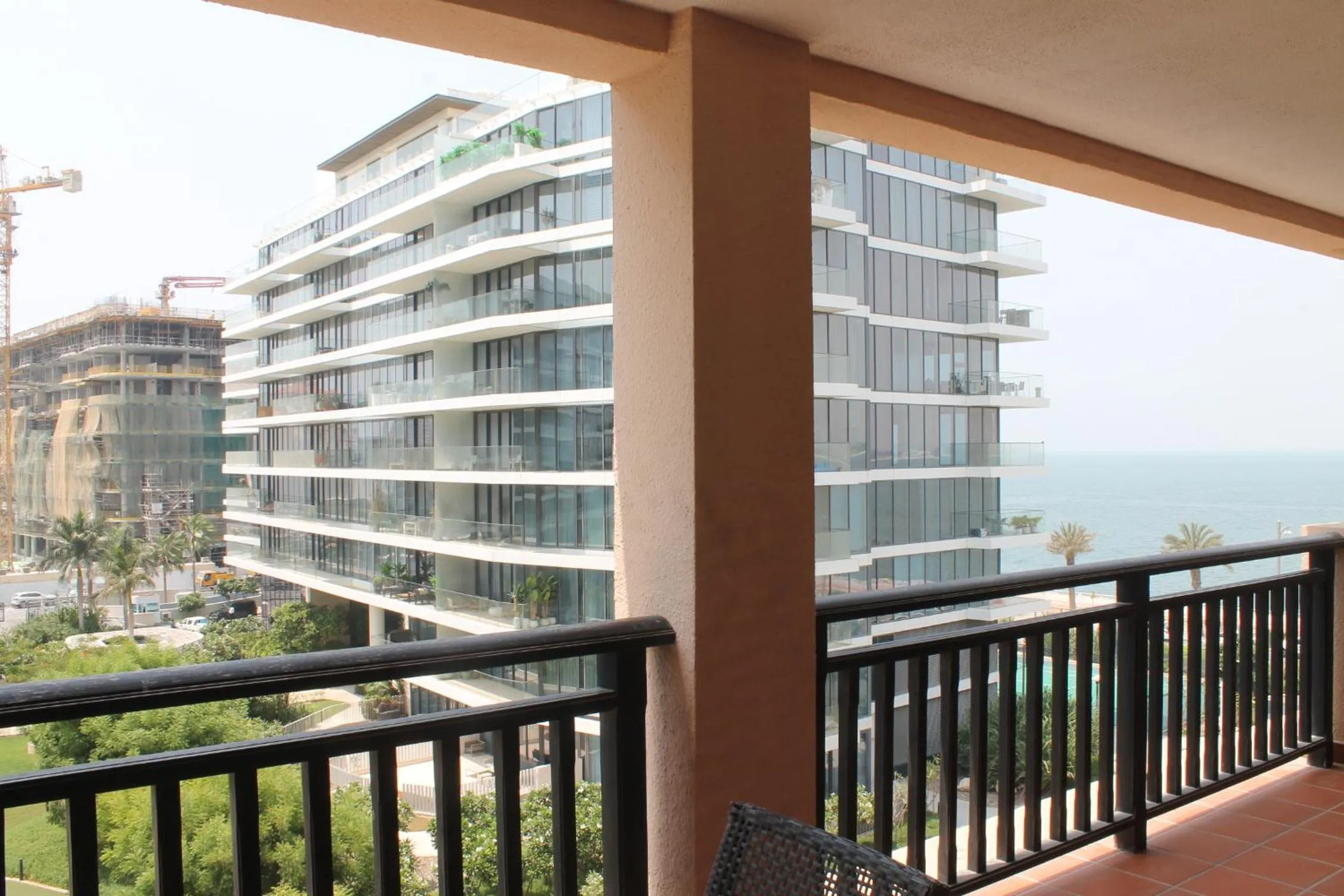 Luxe Getaways Royal Amwaj Palm Jumeirah Resort Apartment Holiday Home