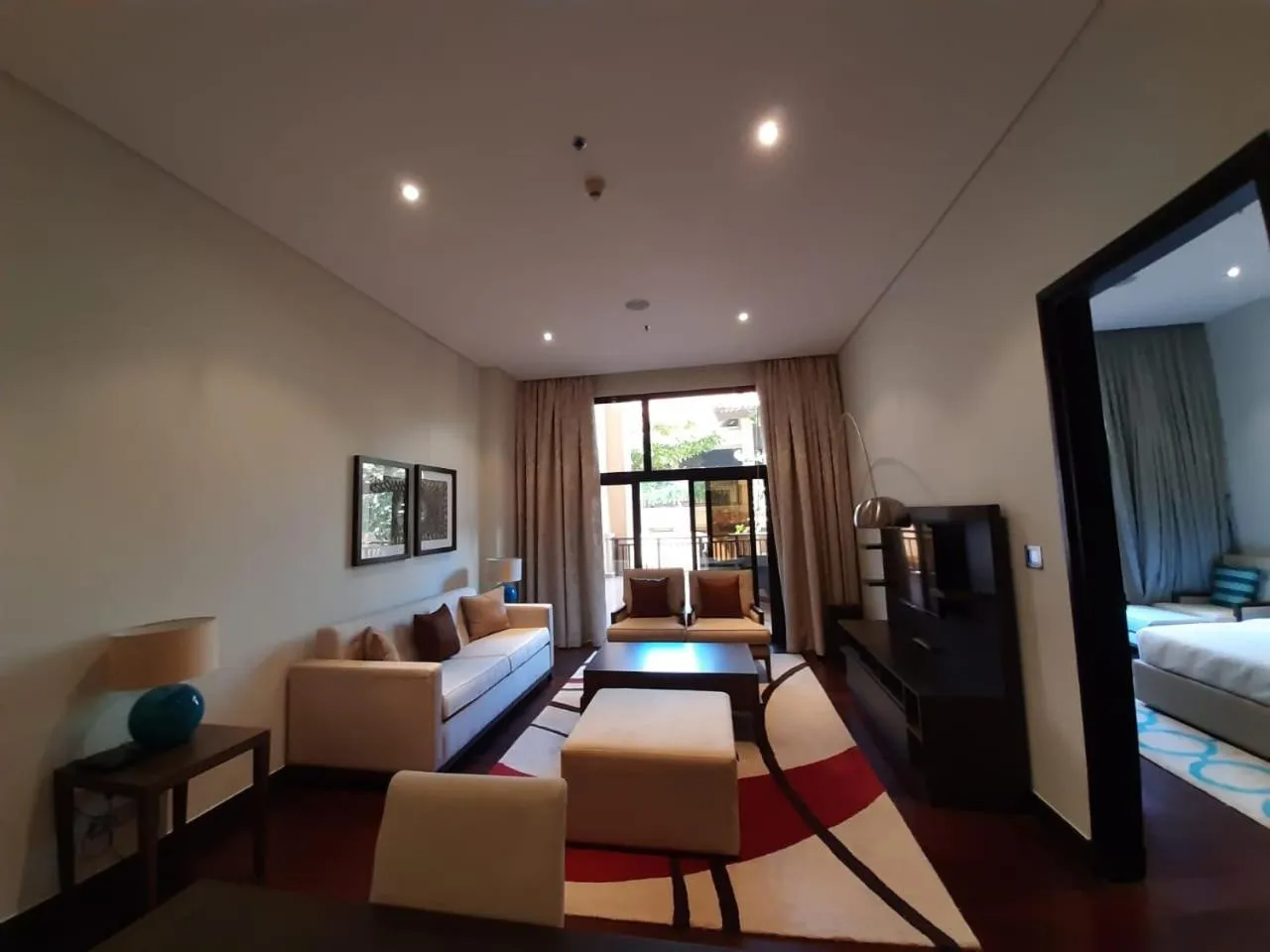 Bed in Luxe Getaways Royal Amwaj Palm Jumeirah Resort Apartment Holiday Home