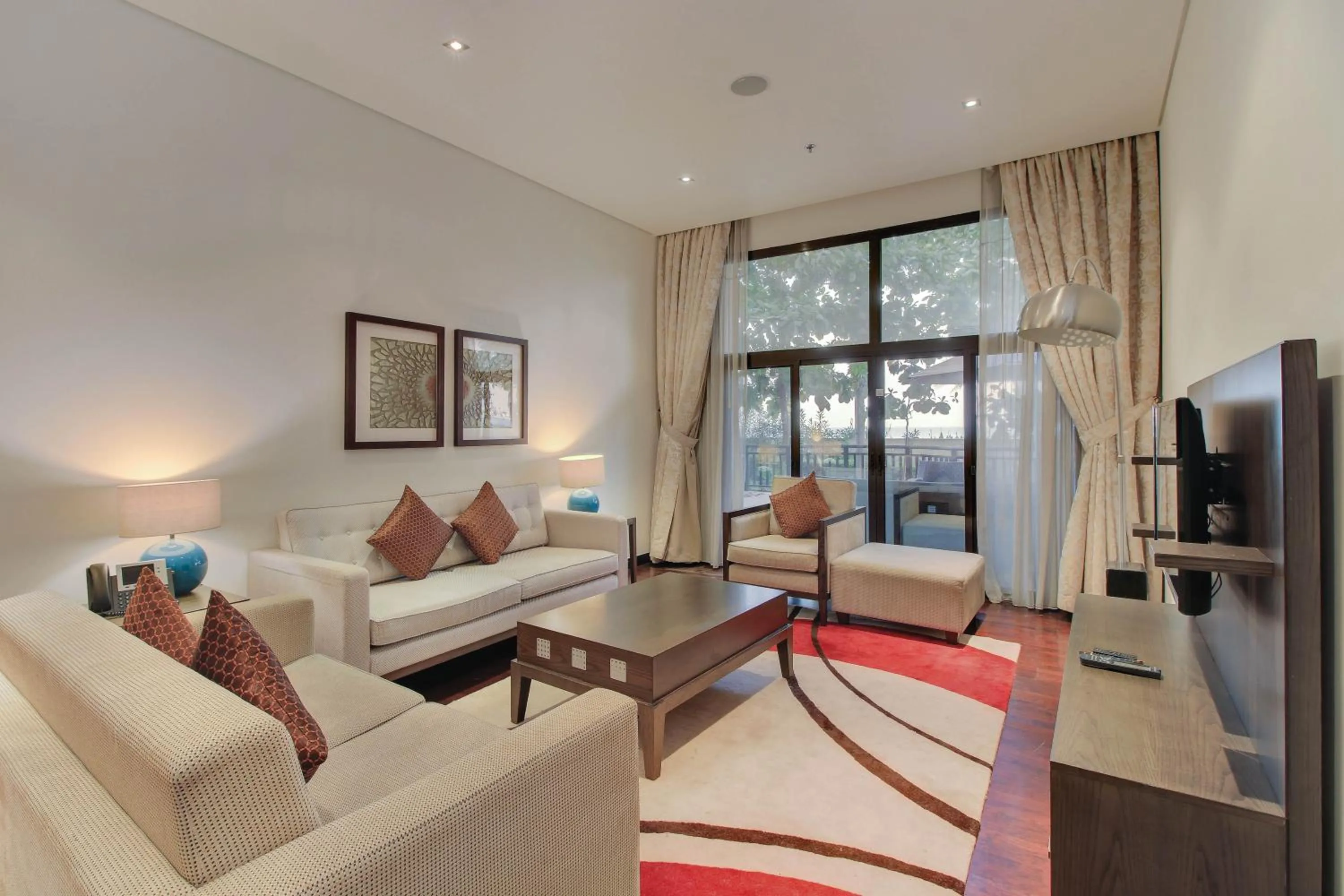 Luxe Getaways Royal Amwaj Palm Jumeirah Resort Apartment Holiday Home