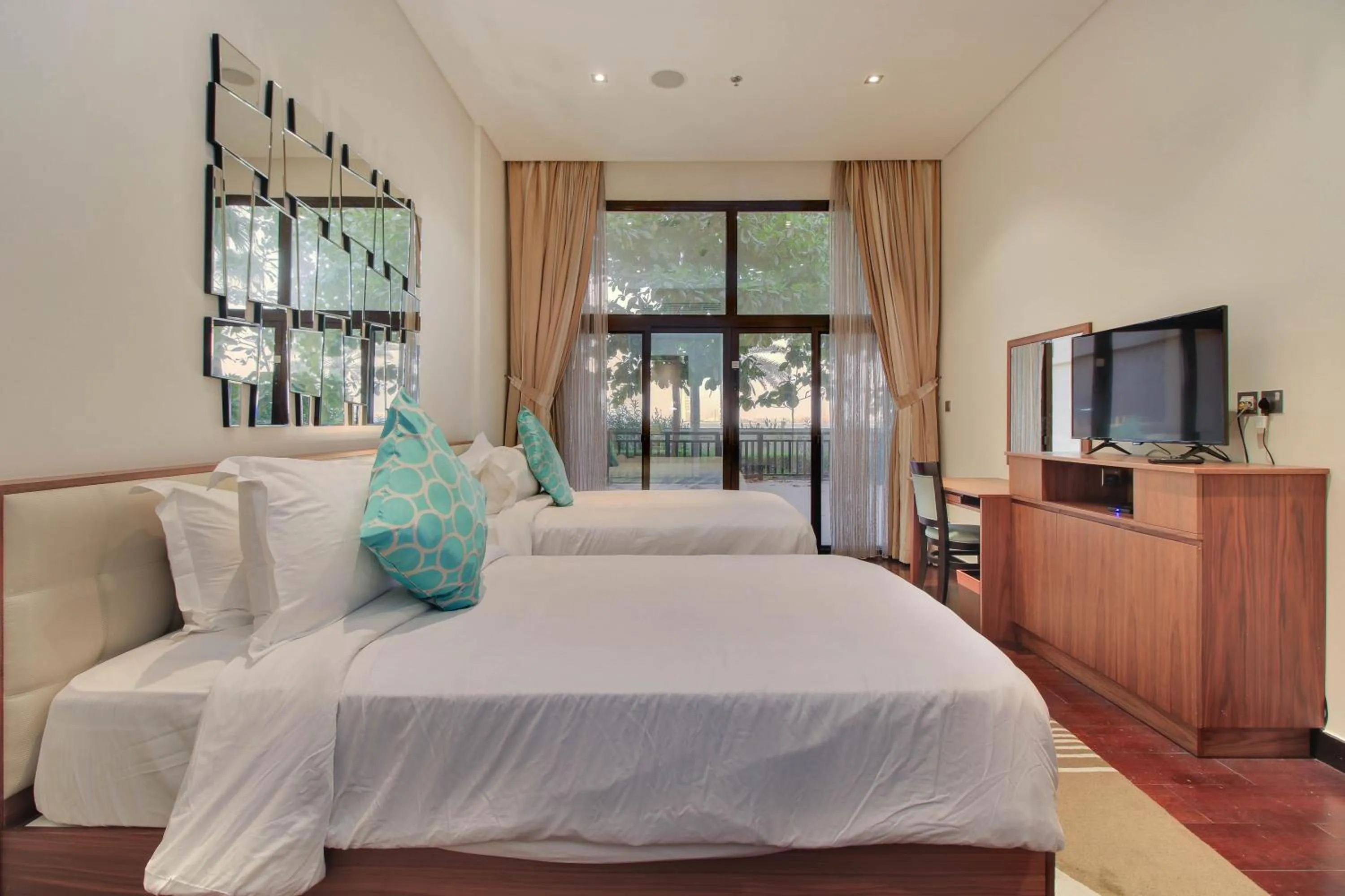 Bed in Luxe Getaways Royal Amwaj Palm Jumeirah Resort Apartment Holiday Home