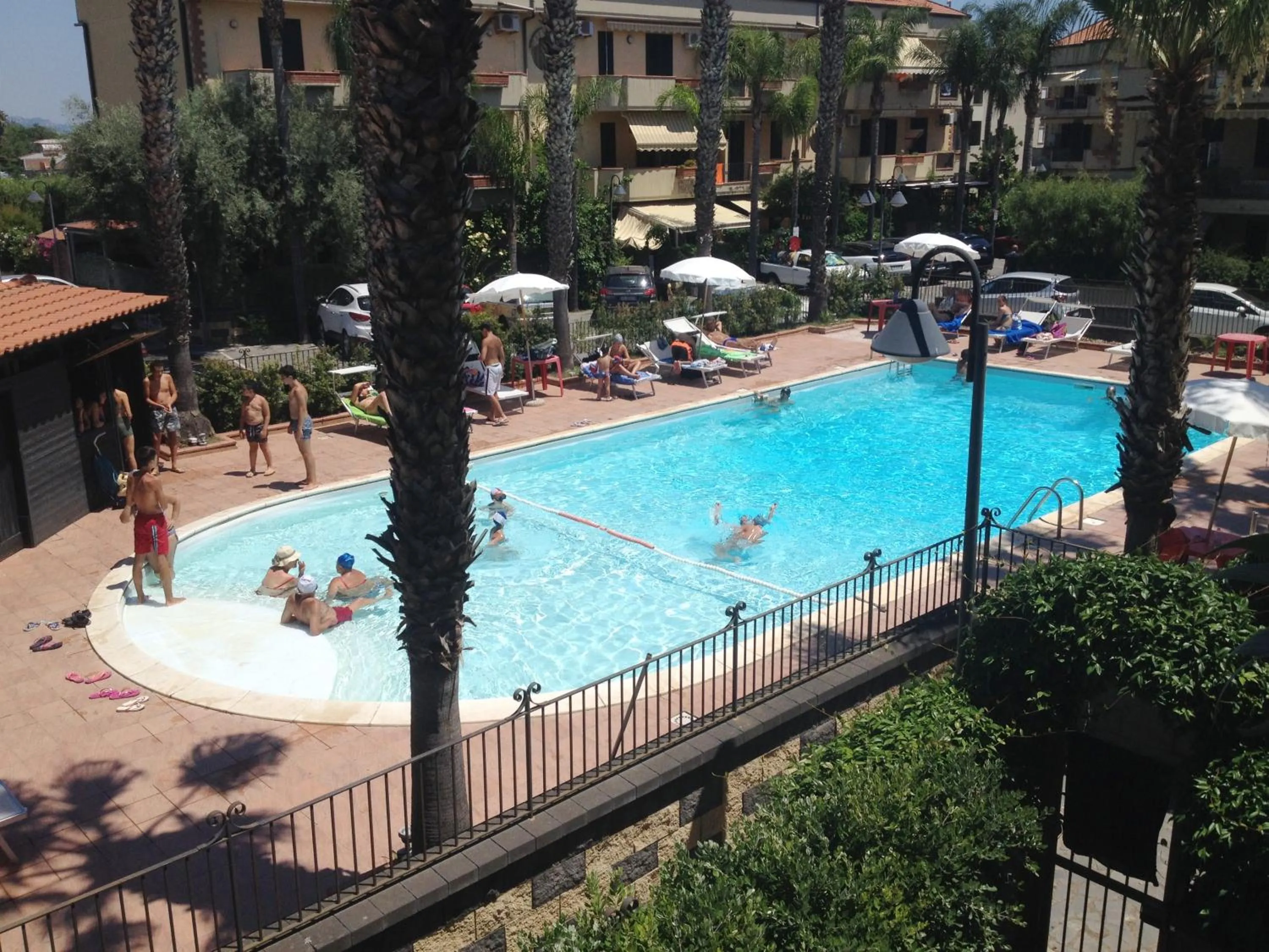 Swimming pool in Etna - Taormina
