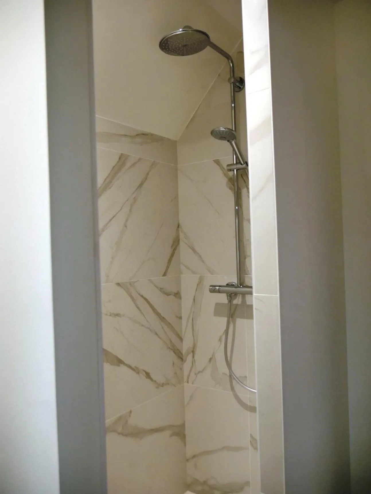 Bathroom in KastellRen - Rennes - Grand parking privé