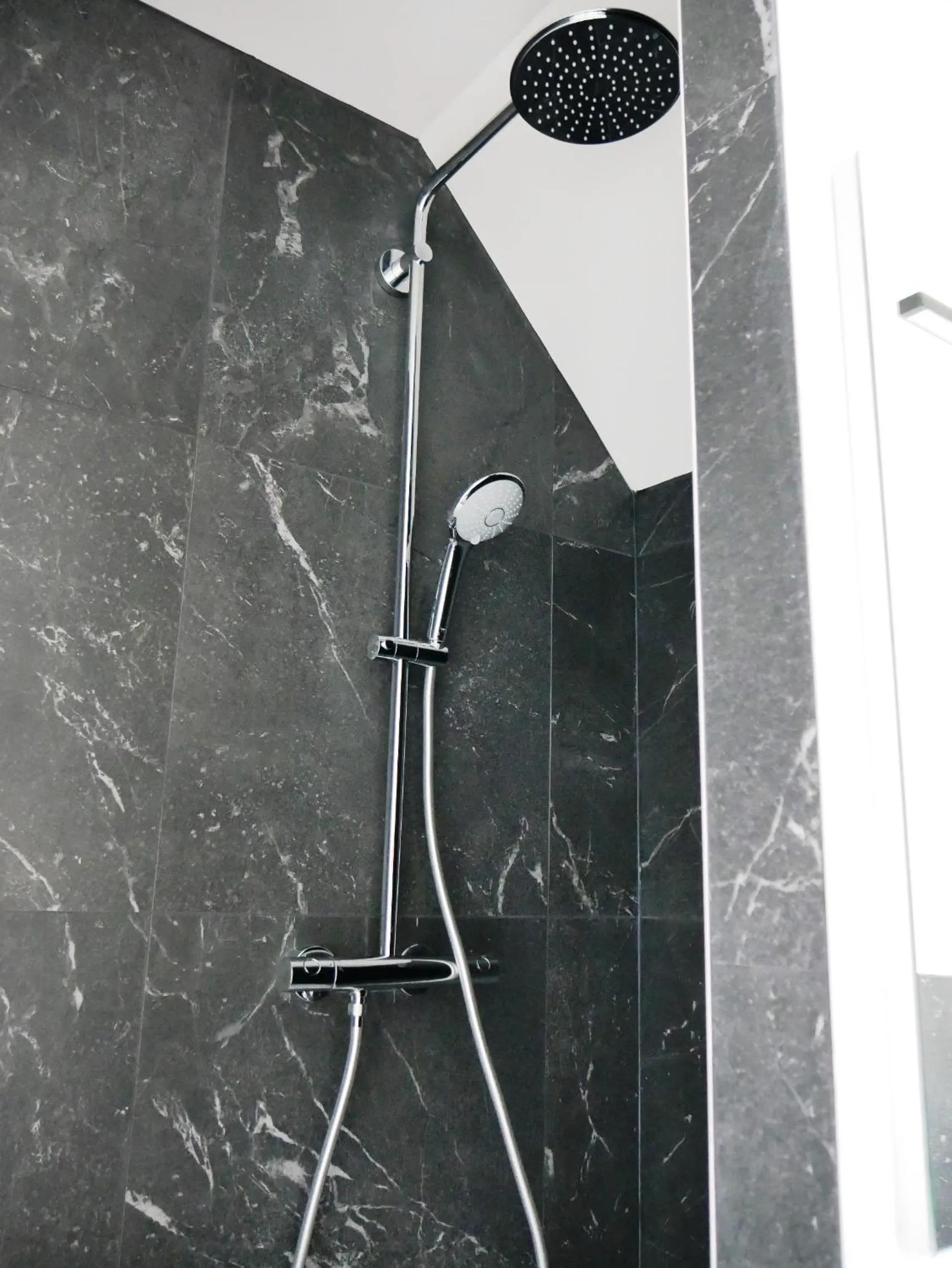 KastellRen - Rennes - Grand parking privé