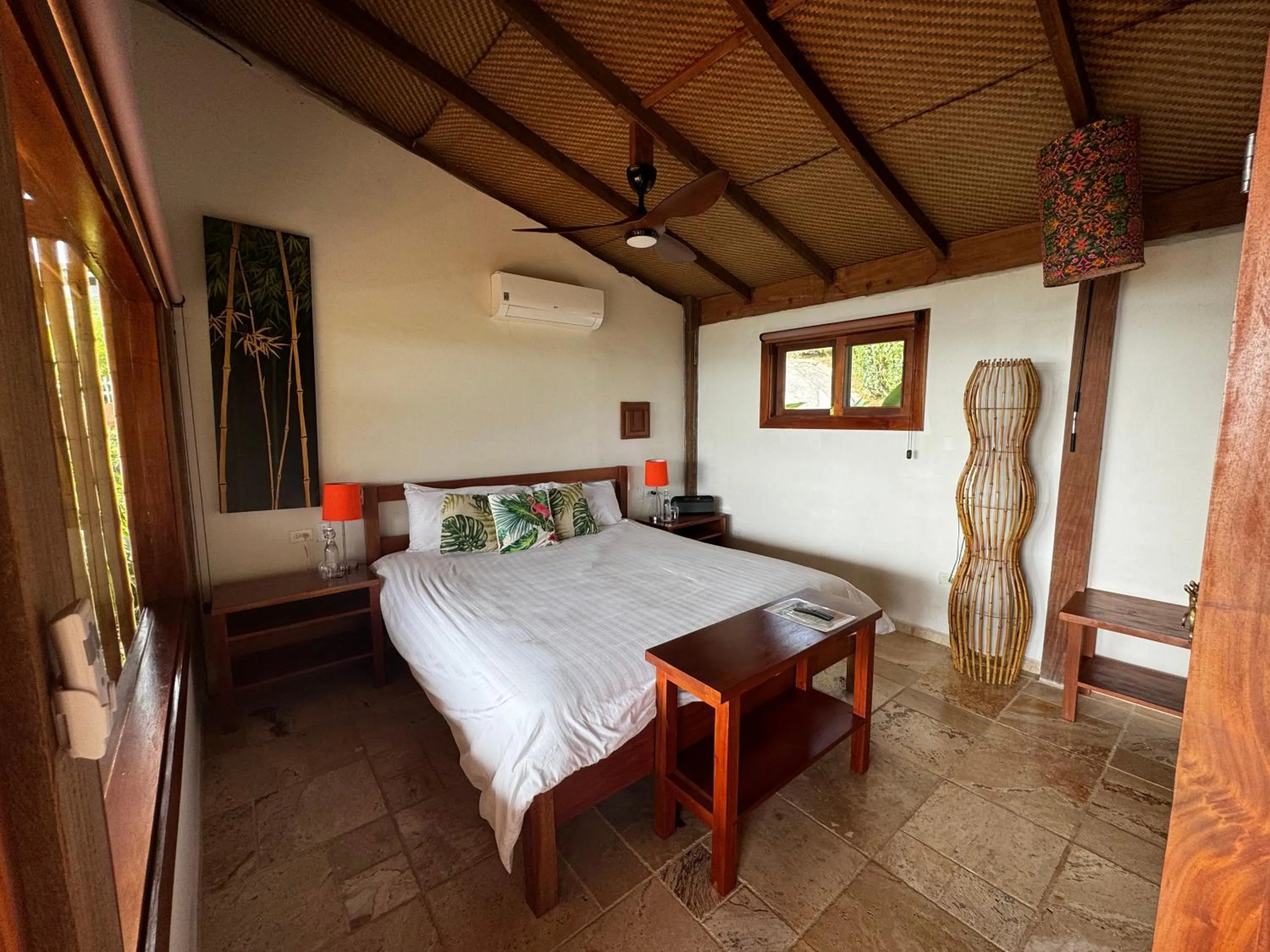 Bedroom, Bed in Ciel y Miel