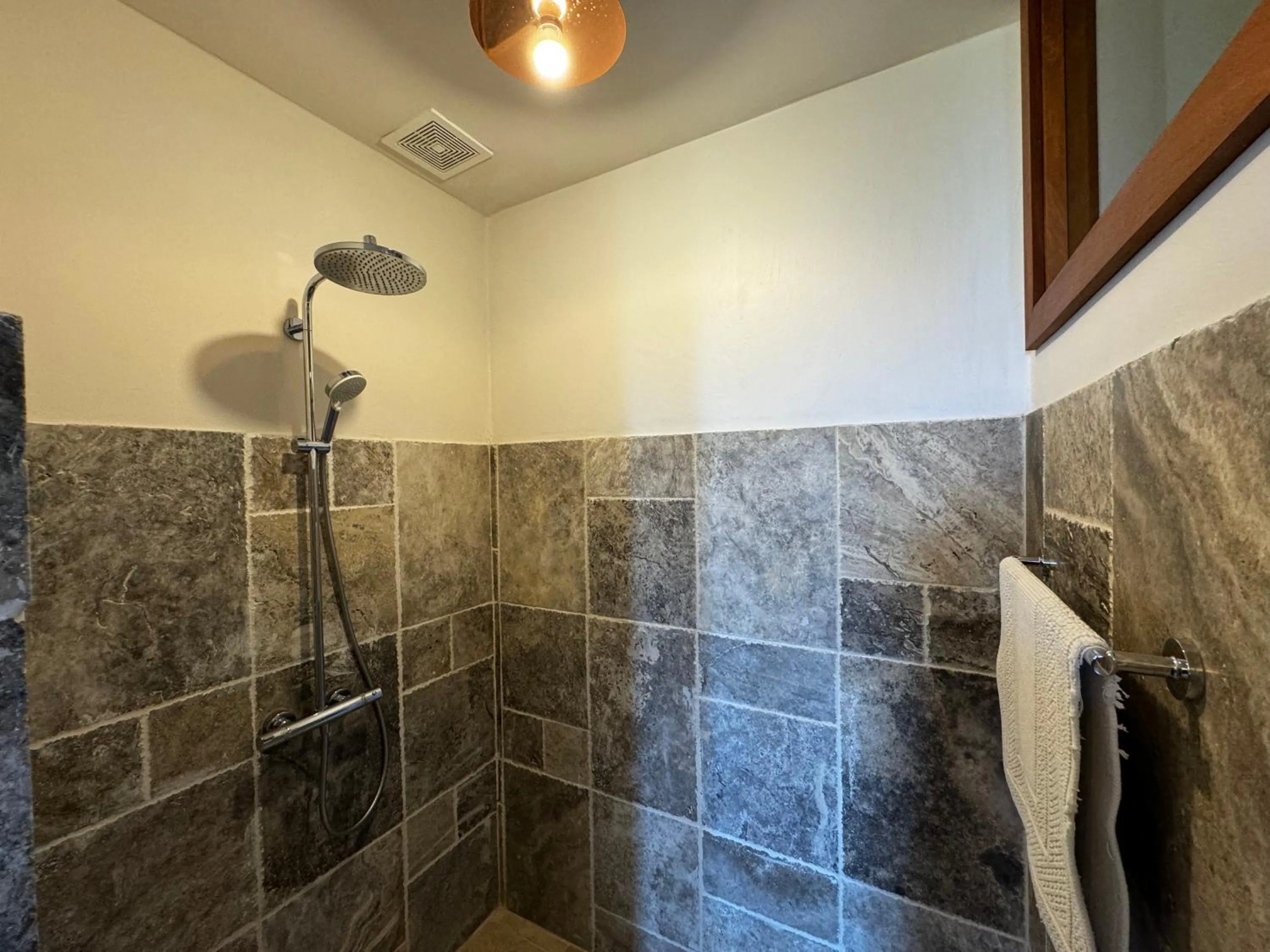 Shower in Ciel y Miel