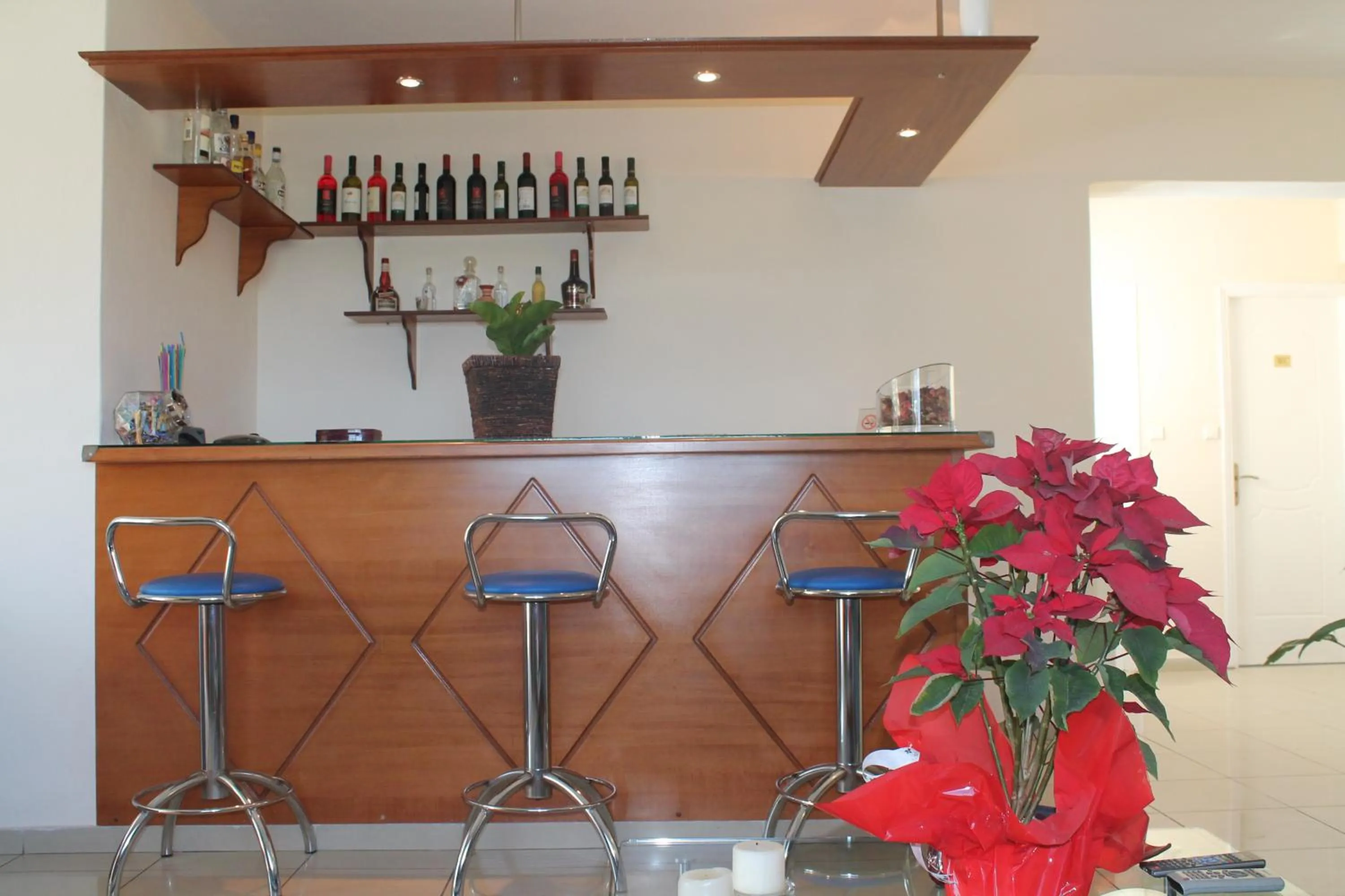 Business facilities in Peri's Hotel