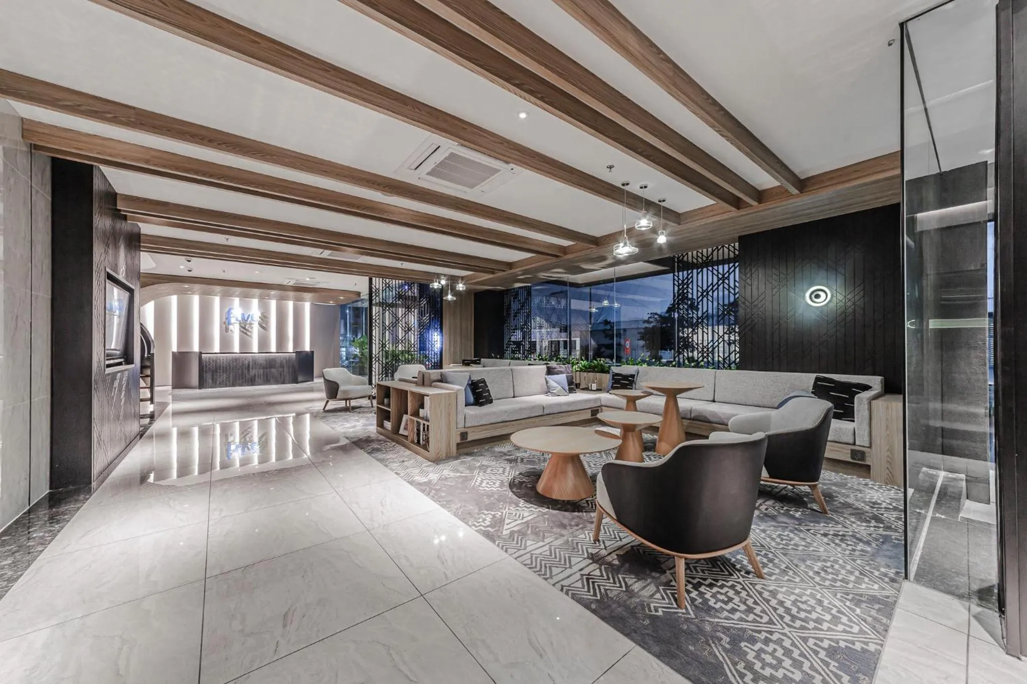 Lobby or reception in Fives Hotel Johor Bahru City Centre
