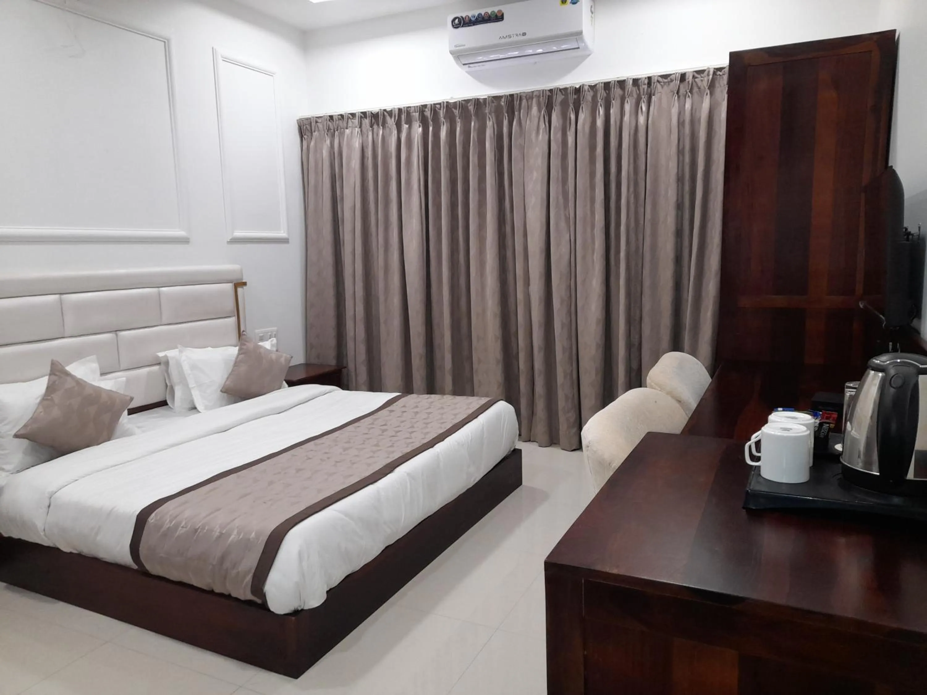 Bedroom in Lal Bagh Resort Ranakpur - Step into the wild, Stay in luxury