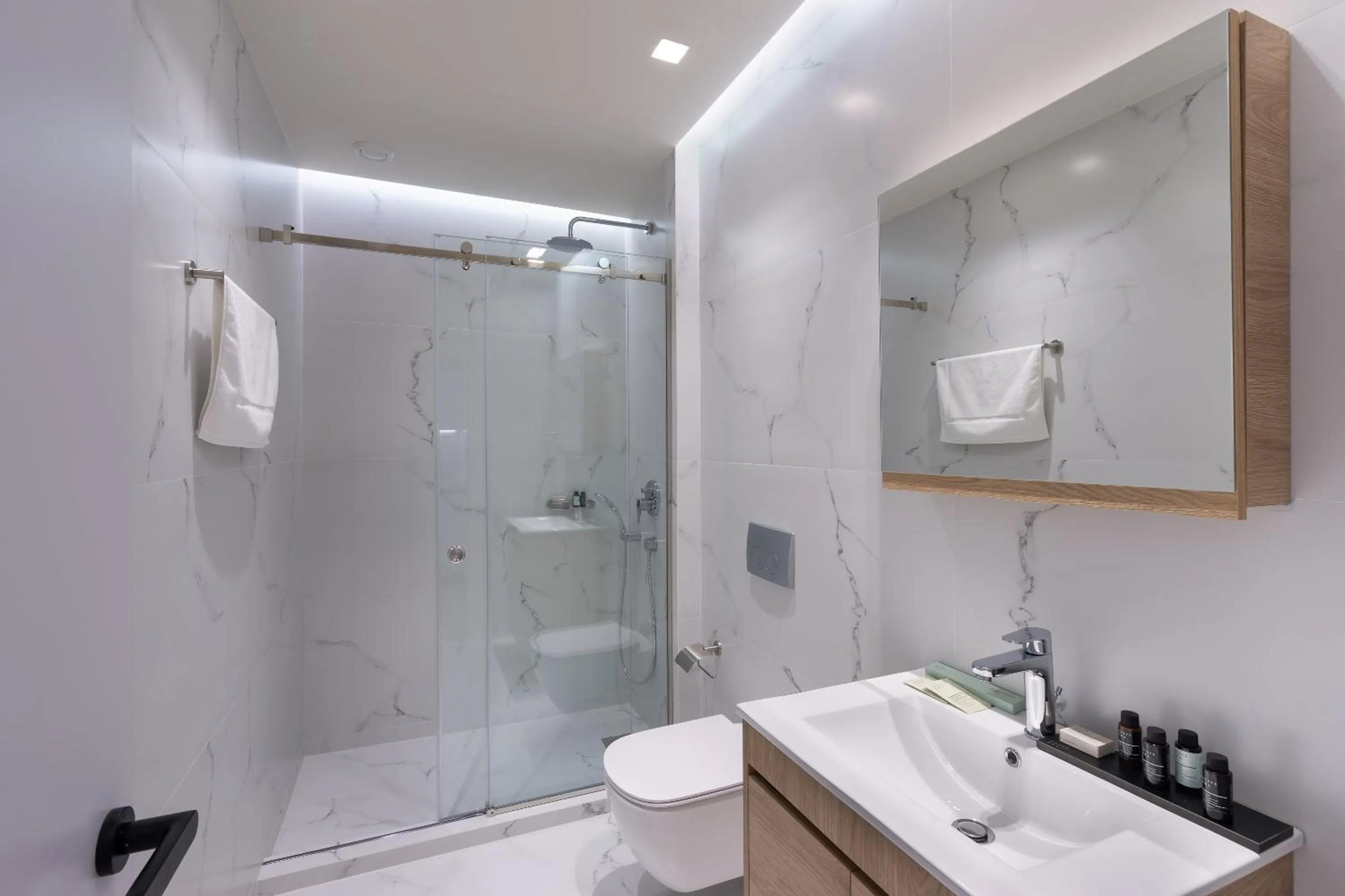 Bathroom in Hestia - Ippokratous 35