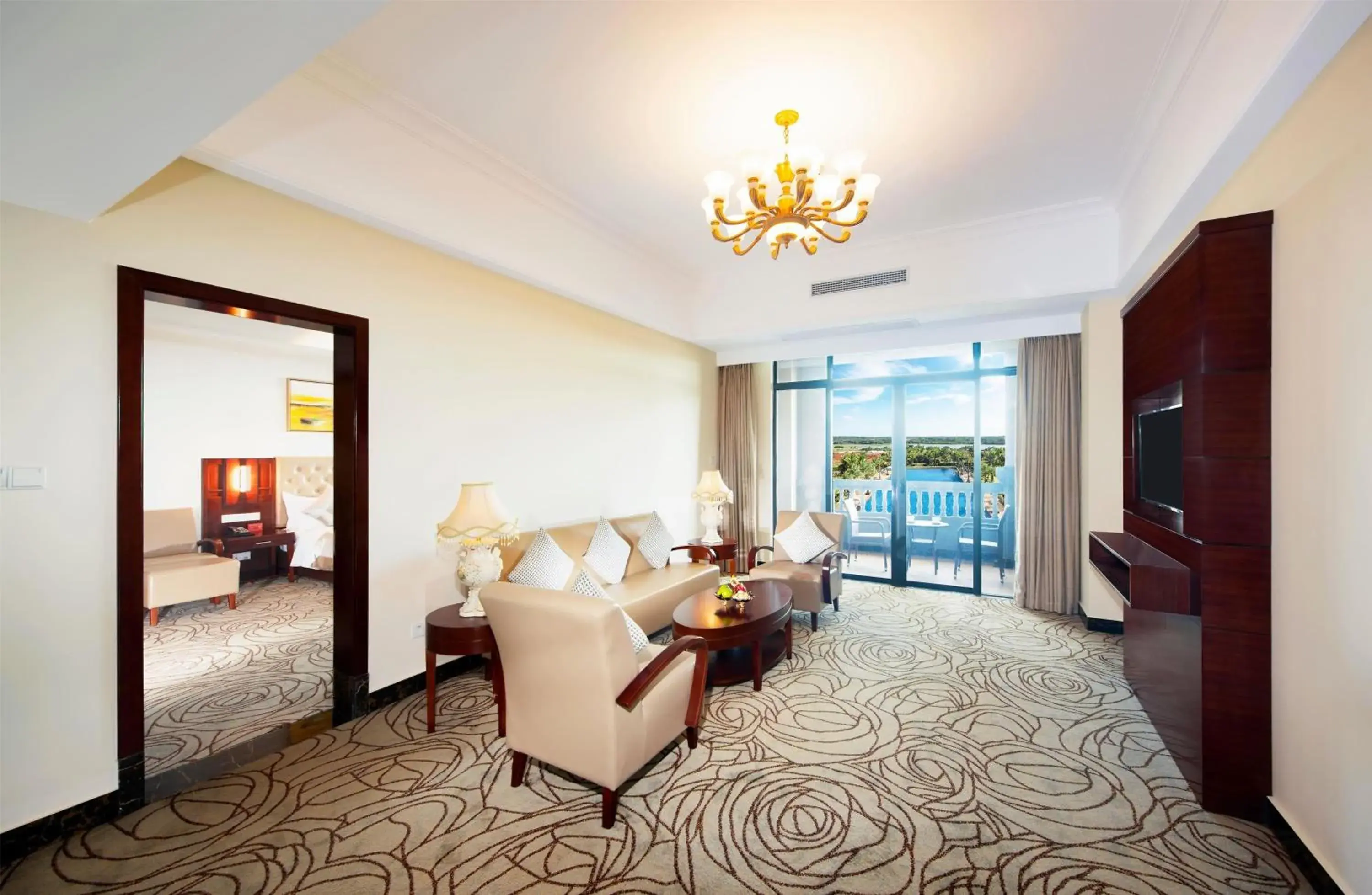 Premier King Suite - Non-Smoking in Wyndham Garden Haikou South Premier King Suite - Non-Smoking in Wyndham Garden Haikou South