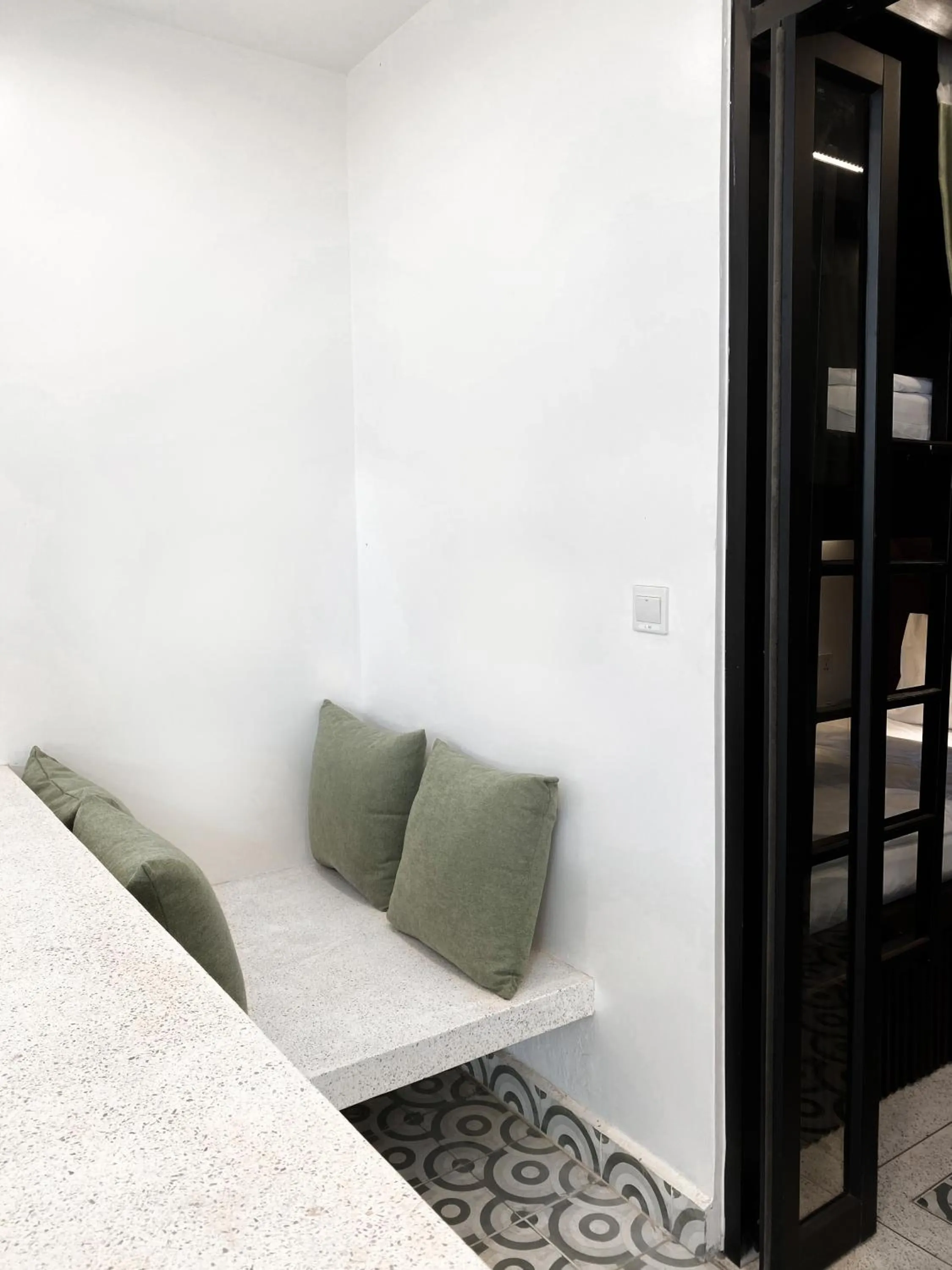 Seating area, Bed in Aborest Tropical Hostel