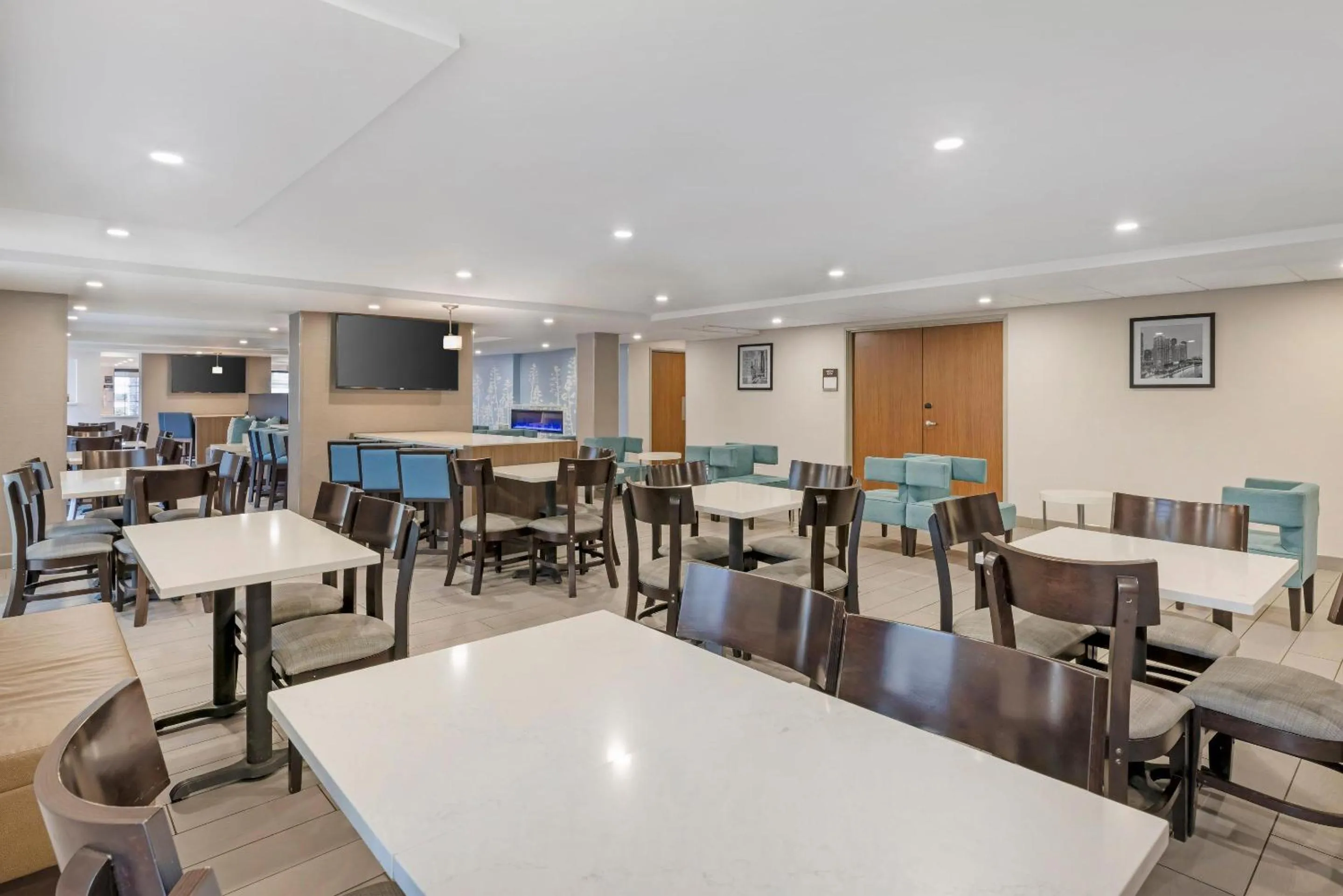 Breakfast in Sleep Inn Oakbrook Terrace - Chicago