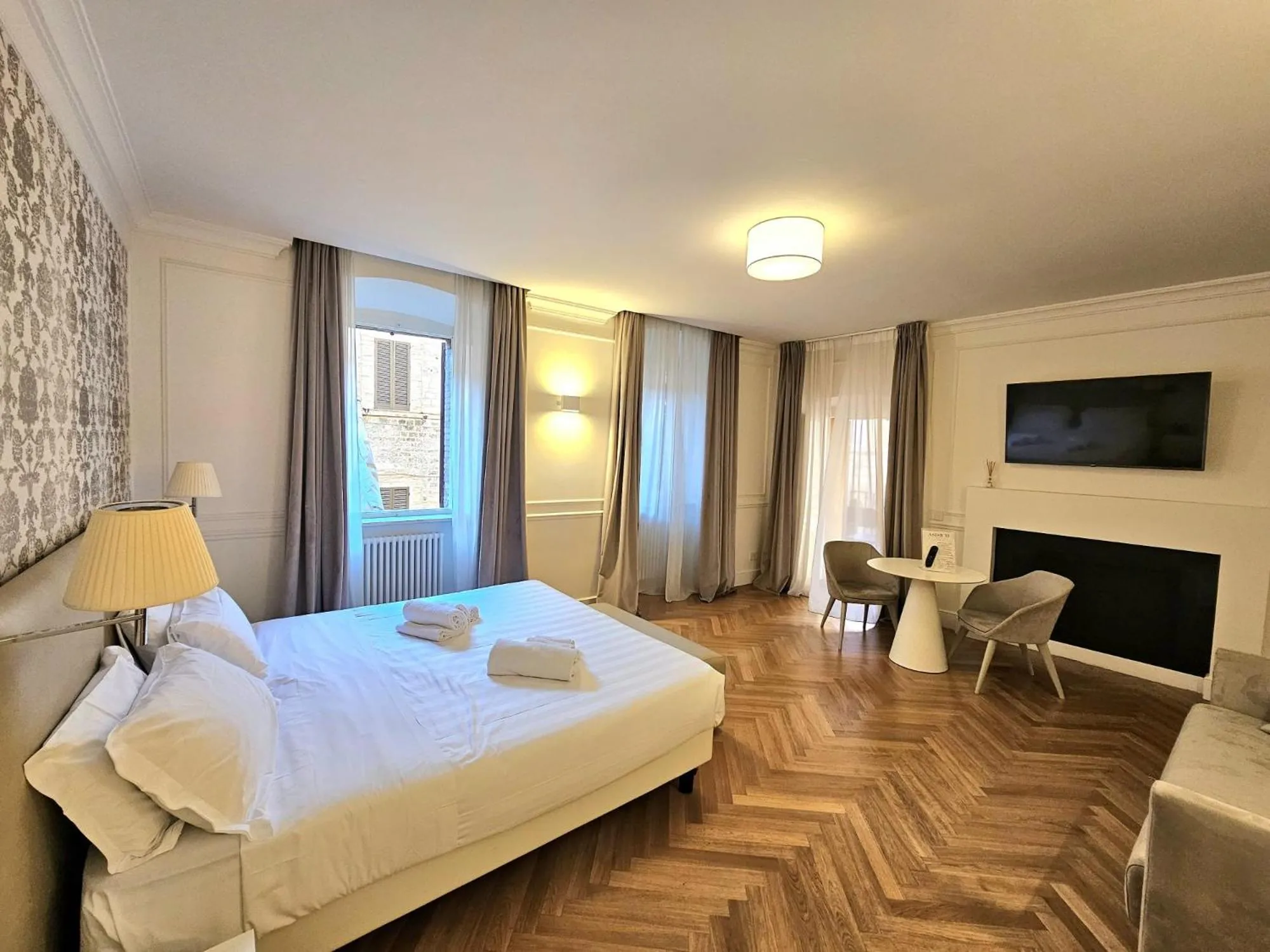 Bed in Asisium Boutique Hotel