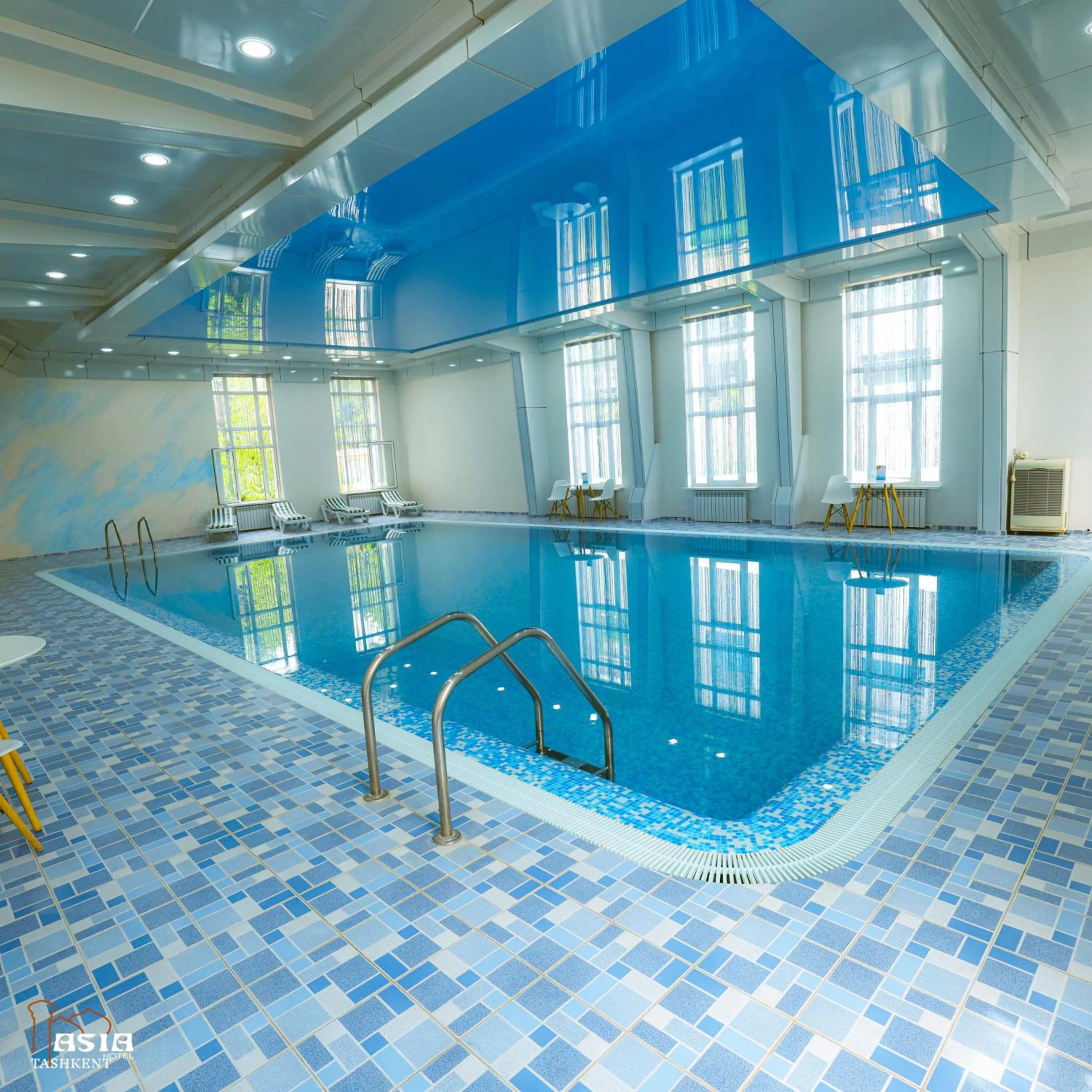 Swimming pool in Asia Tashkent Hotel