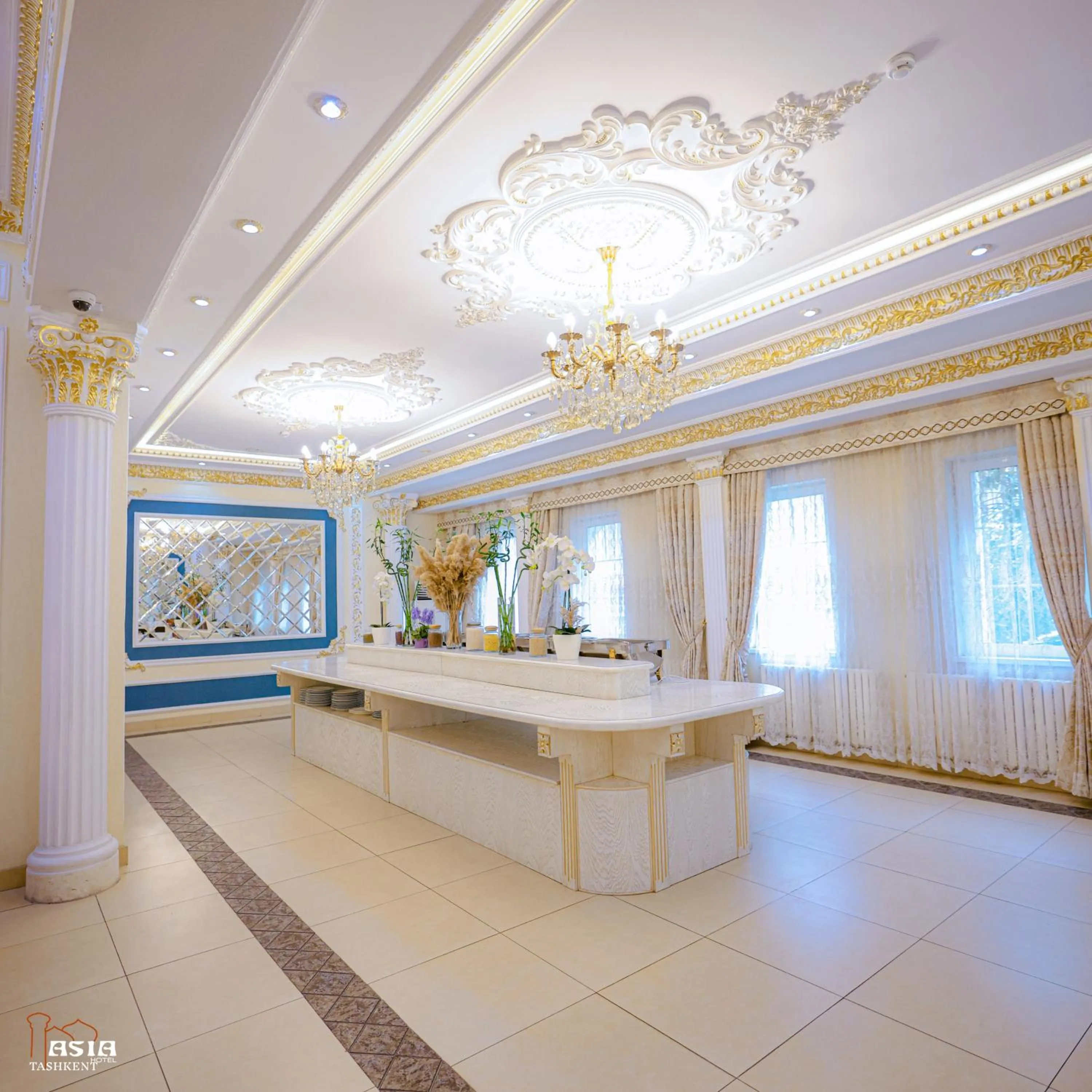 Restaurant/places to eat in Asia Tashkent Hotel