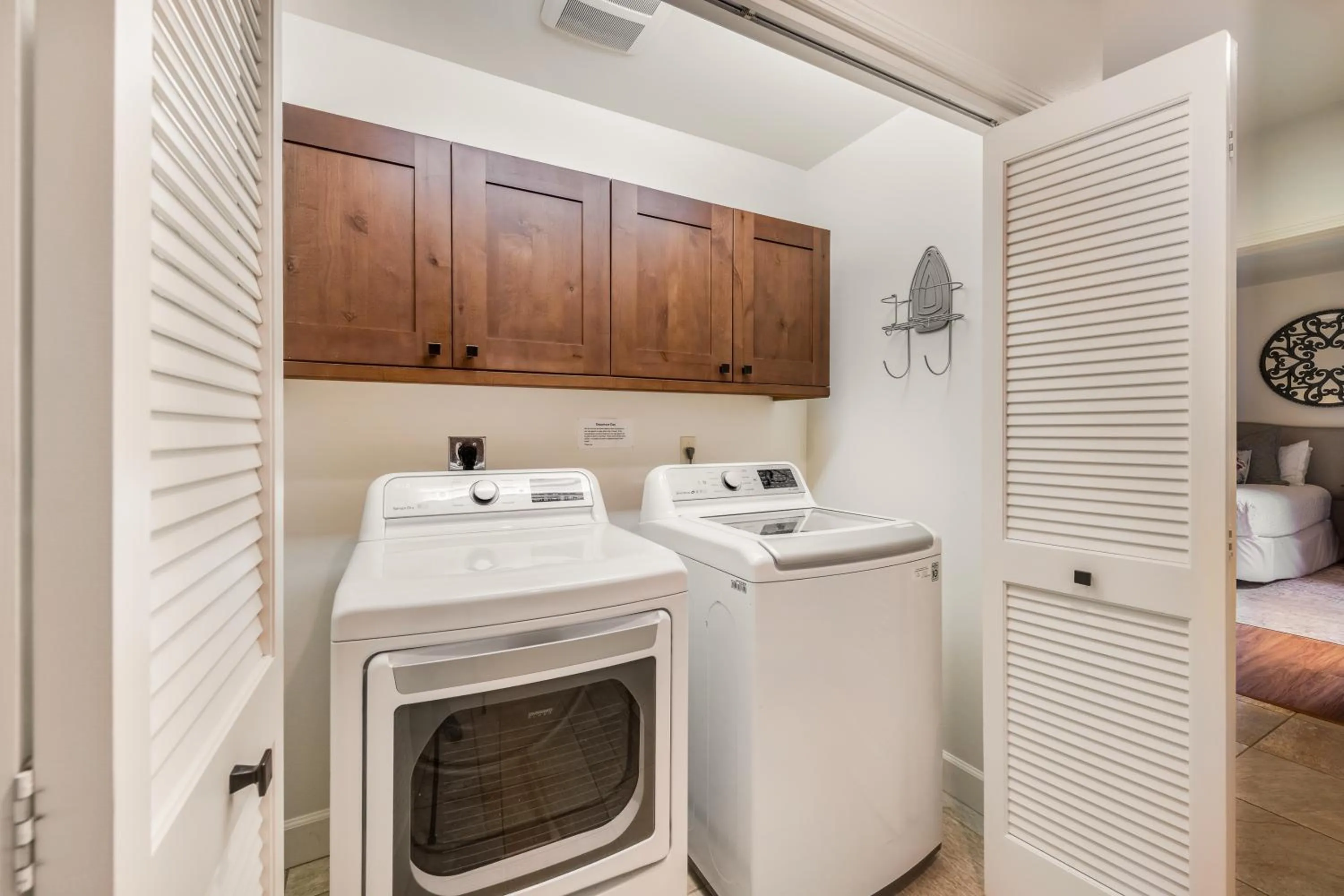 laundry in Mauna Lani Luxury Vacation Villas - CoralTree Residence Collection