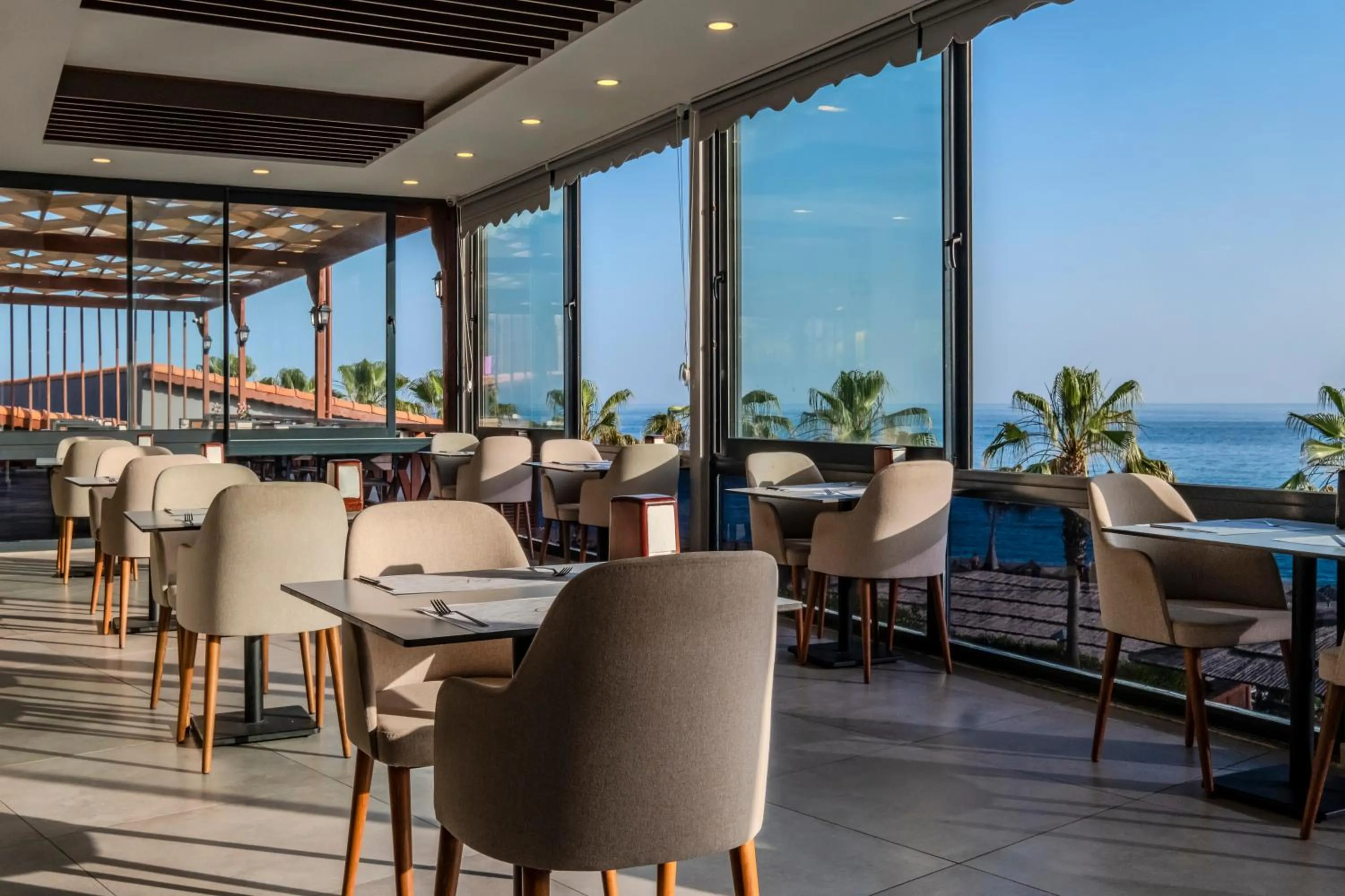 Restaurant/places to eat in Adora Calma Beach Hotel Adults Only