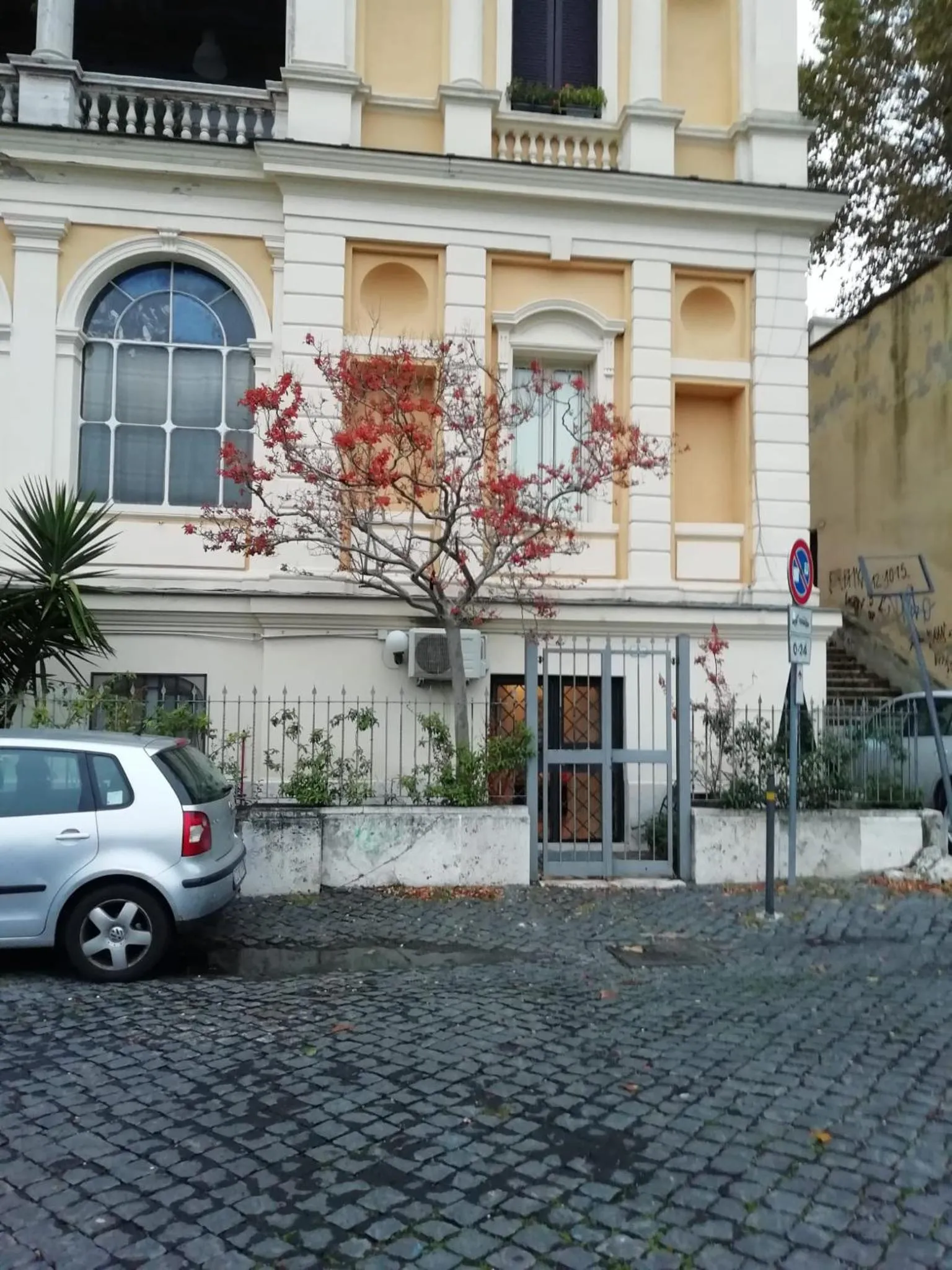 Property building in Marilyn's House 2