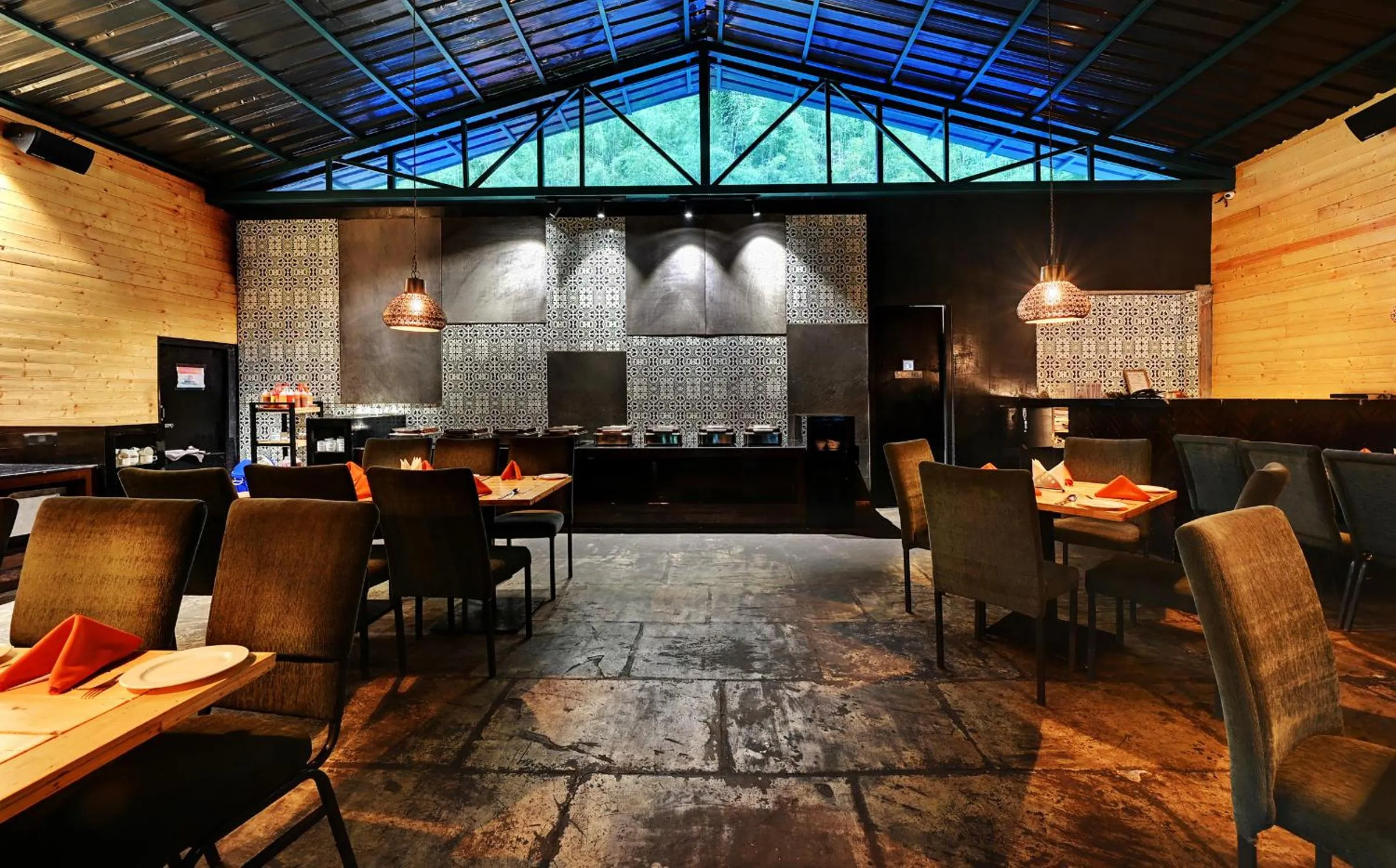 Restaurant/places to eat in Ayar Jungle Resort