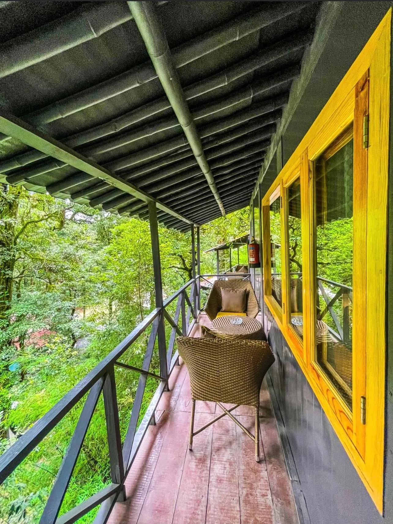 Balcony/Terrace in Ayar Jungle Resort